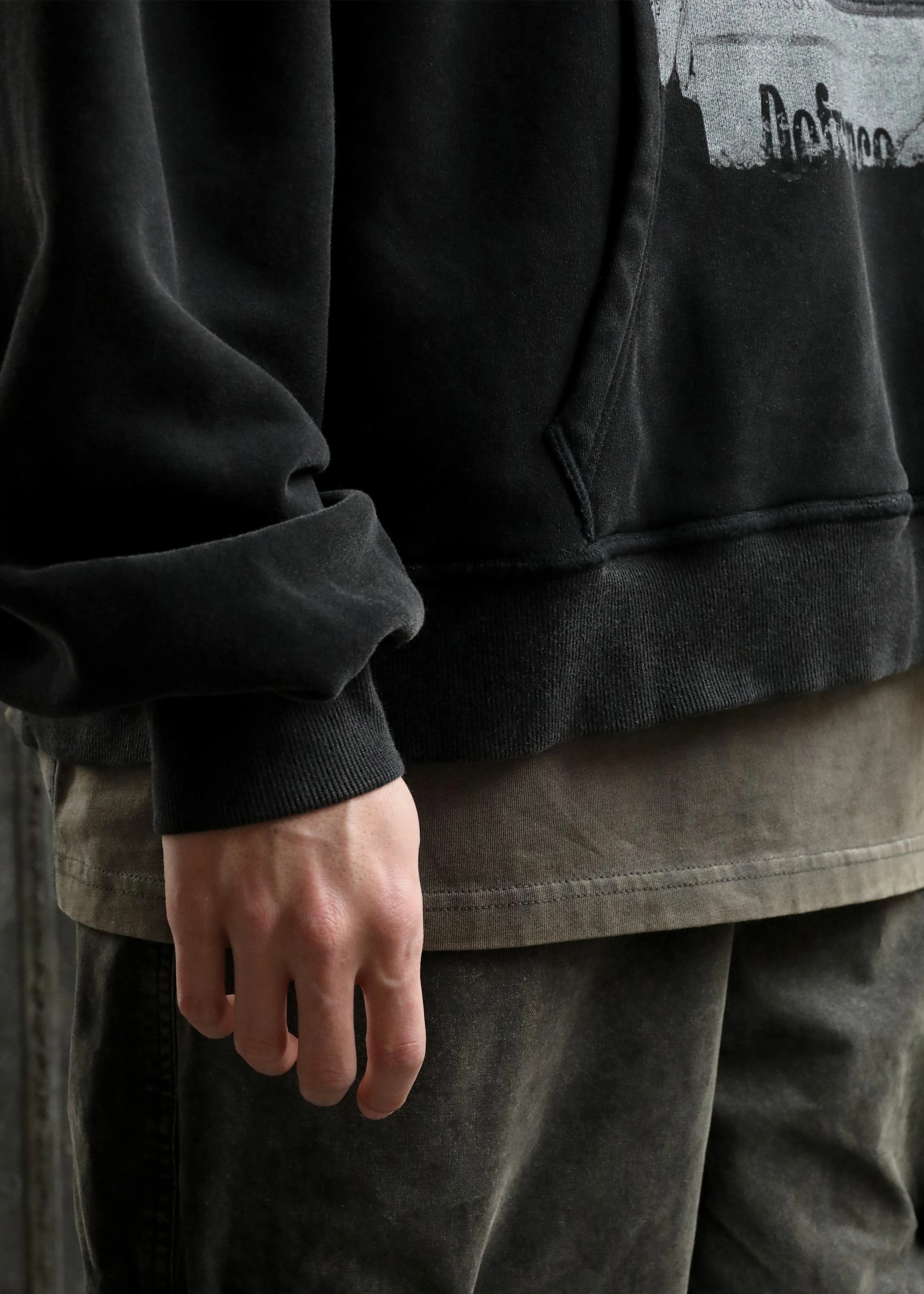 Худи ARNODEFRANCE 'Antisocial Flavor White' Washed Black