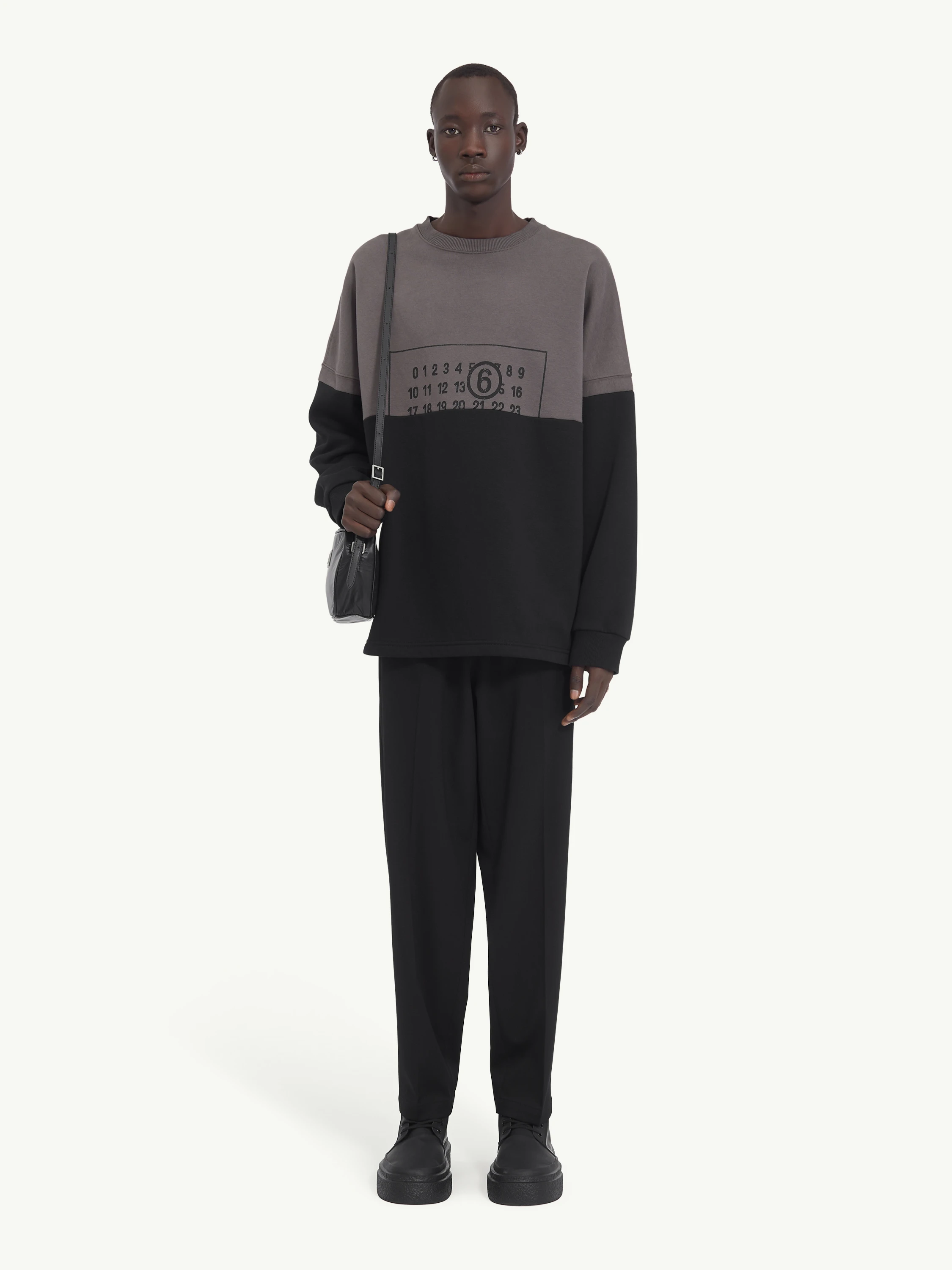 Свитшот MM6 Maison Margiela Split Number Logo Grey/Black