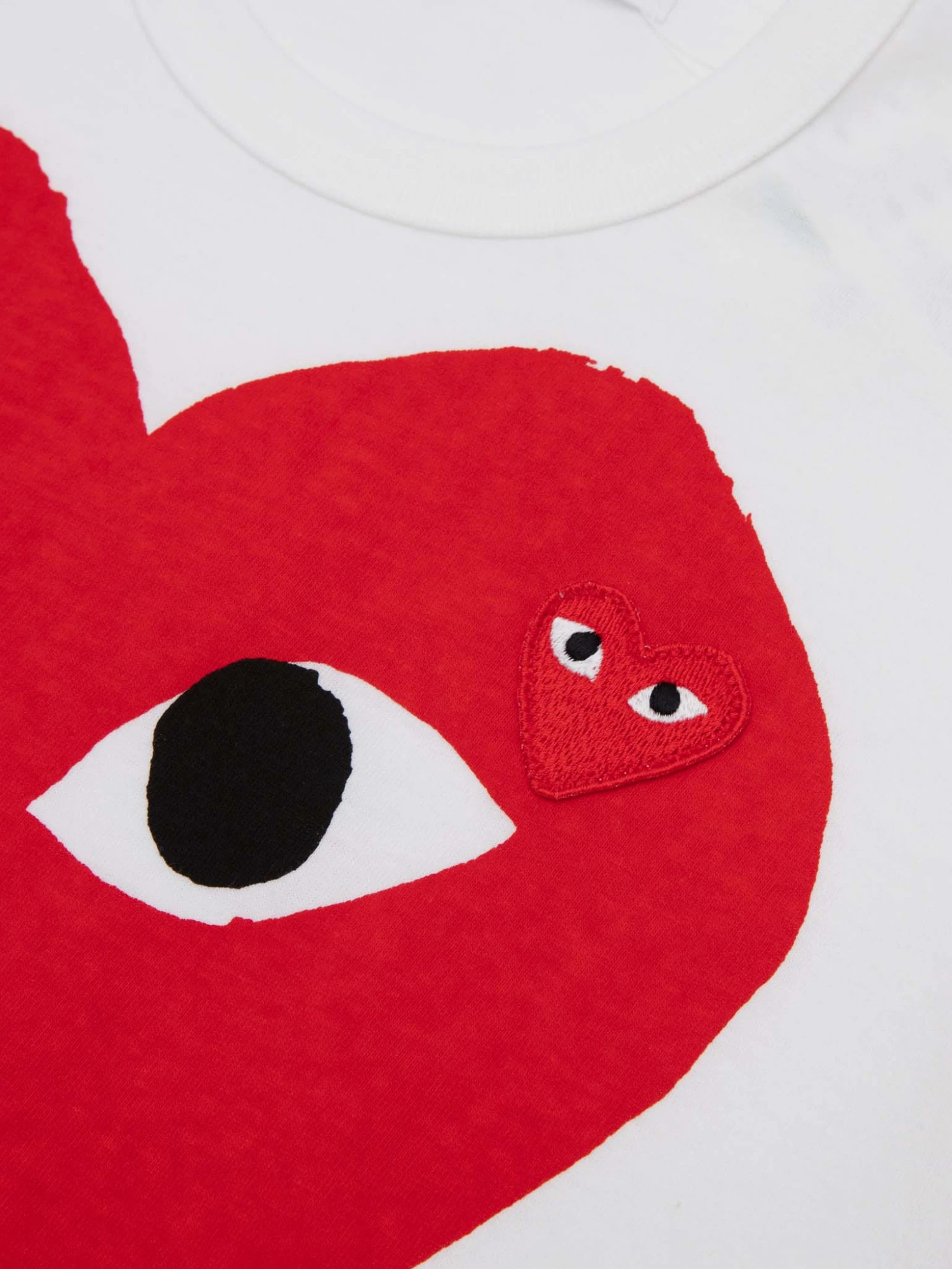 Футболка Comme des Garçons PLAY Large Red Heart White