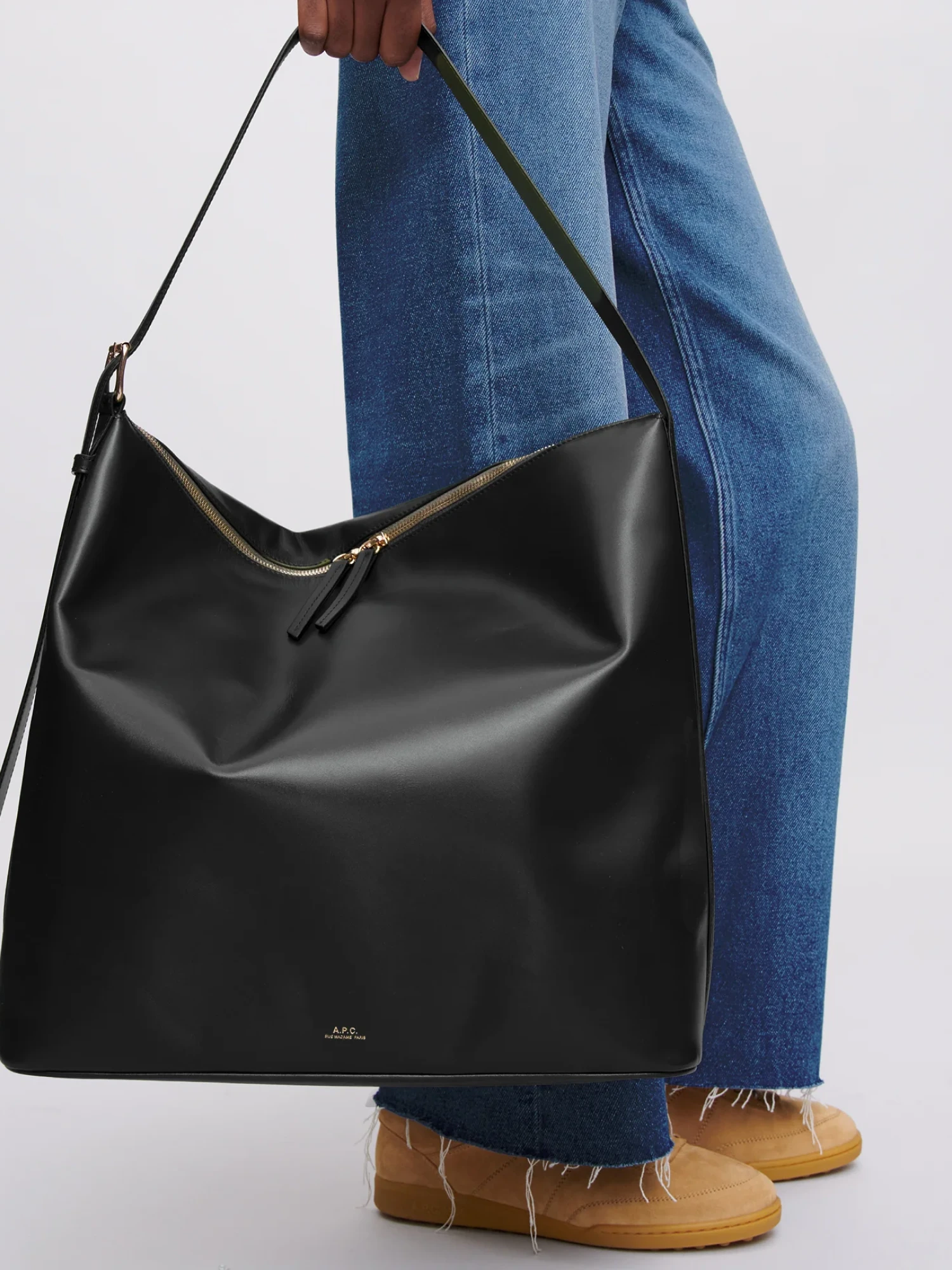 Сумка A.P.C. Vera Smooth Noir