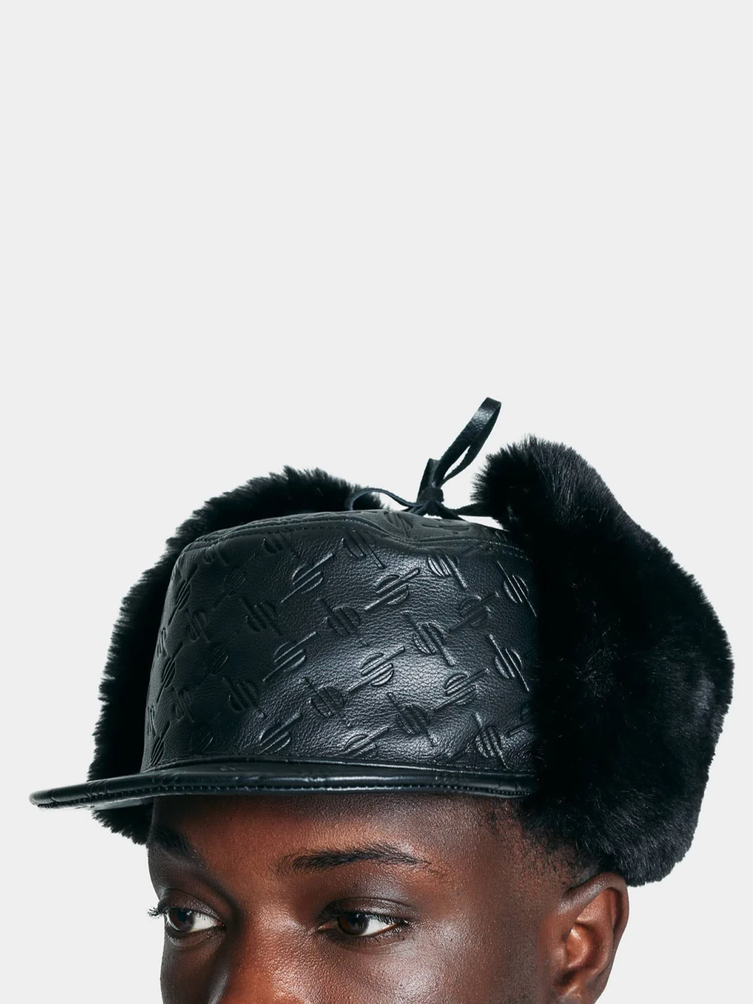 Шапка Daily Paper Monogram Chapka Hat Black