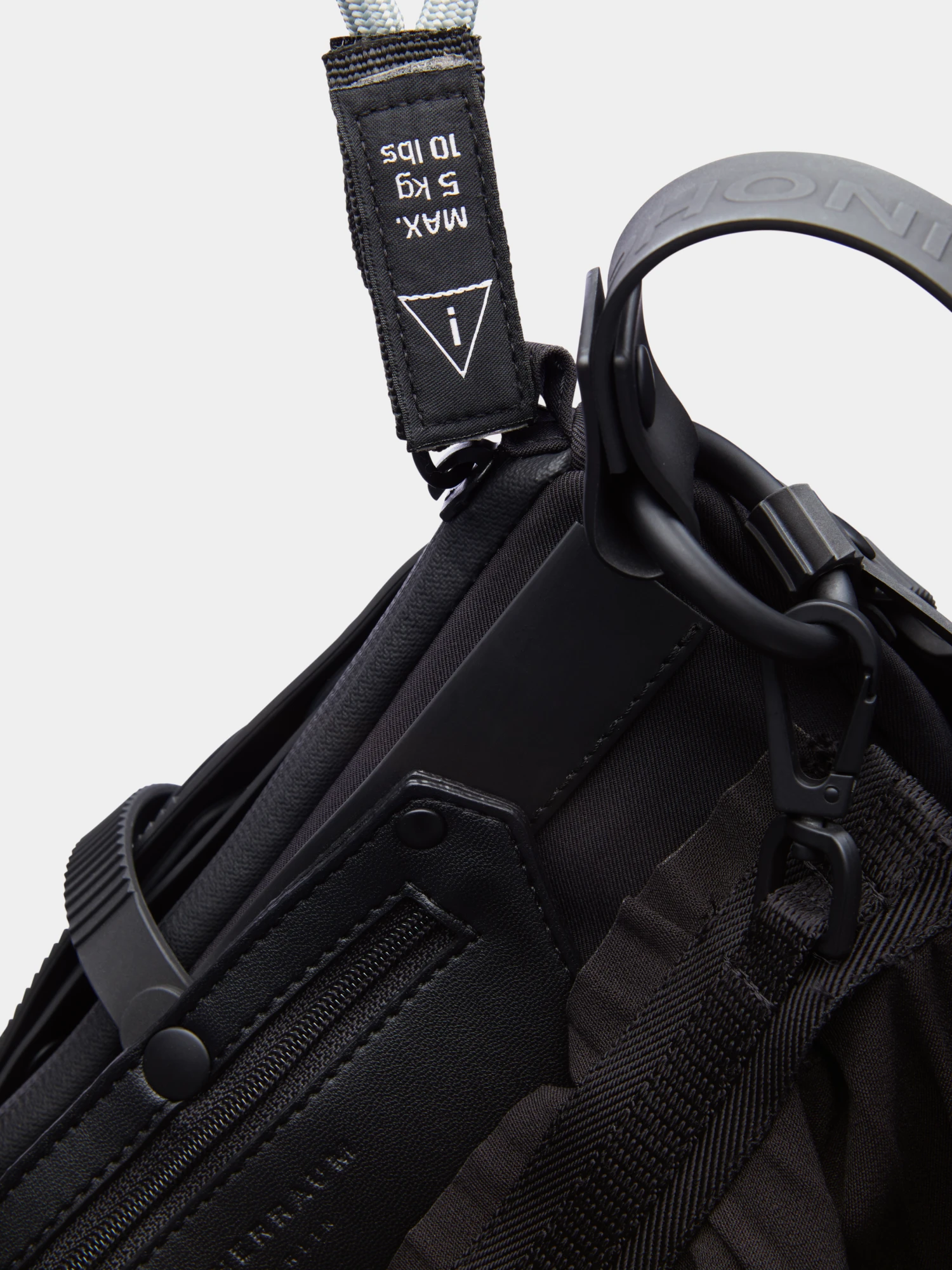 Сумка INNERRAUM Object I30 Fanny Pack Black Matt Pliss