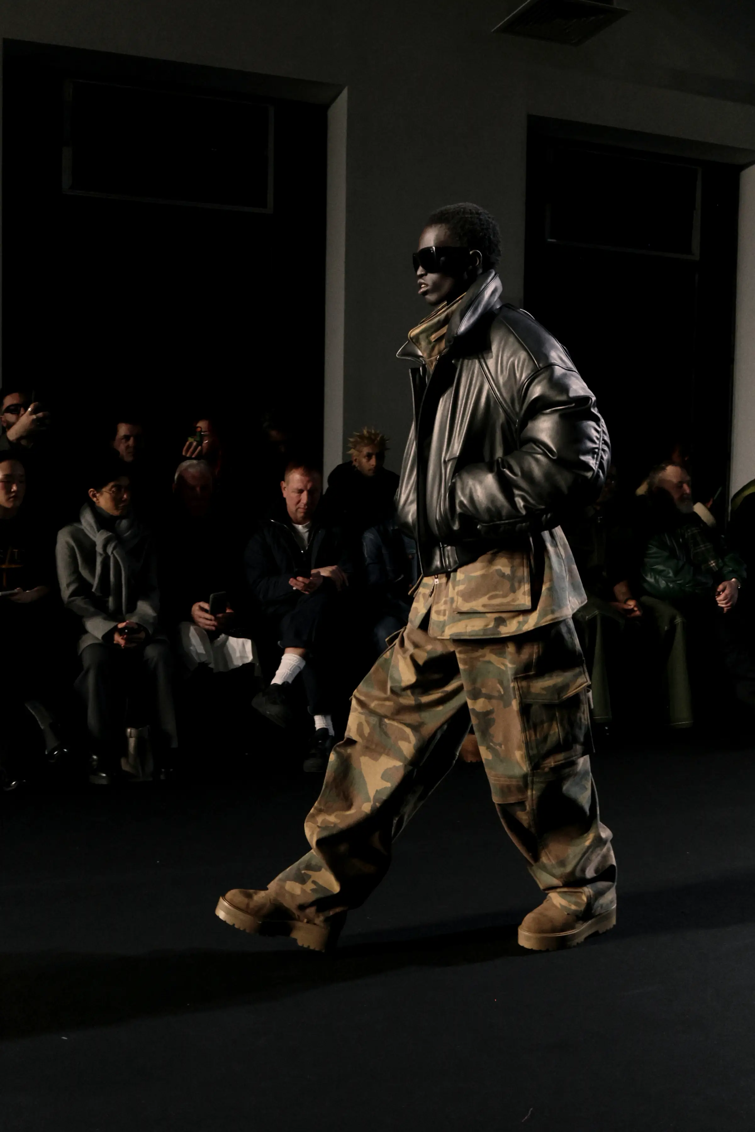 Juun.J FW’25 — новое исследование «уличного пошива» и современной классики