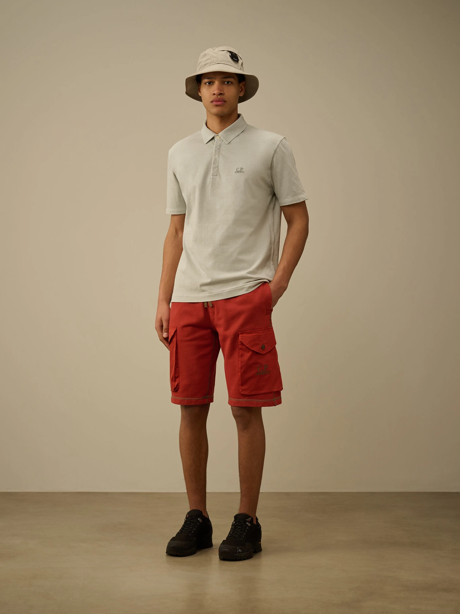 Шорты C.P. Company Diagonal Fleece Mixed Cargo Ketchup Red