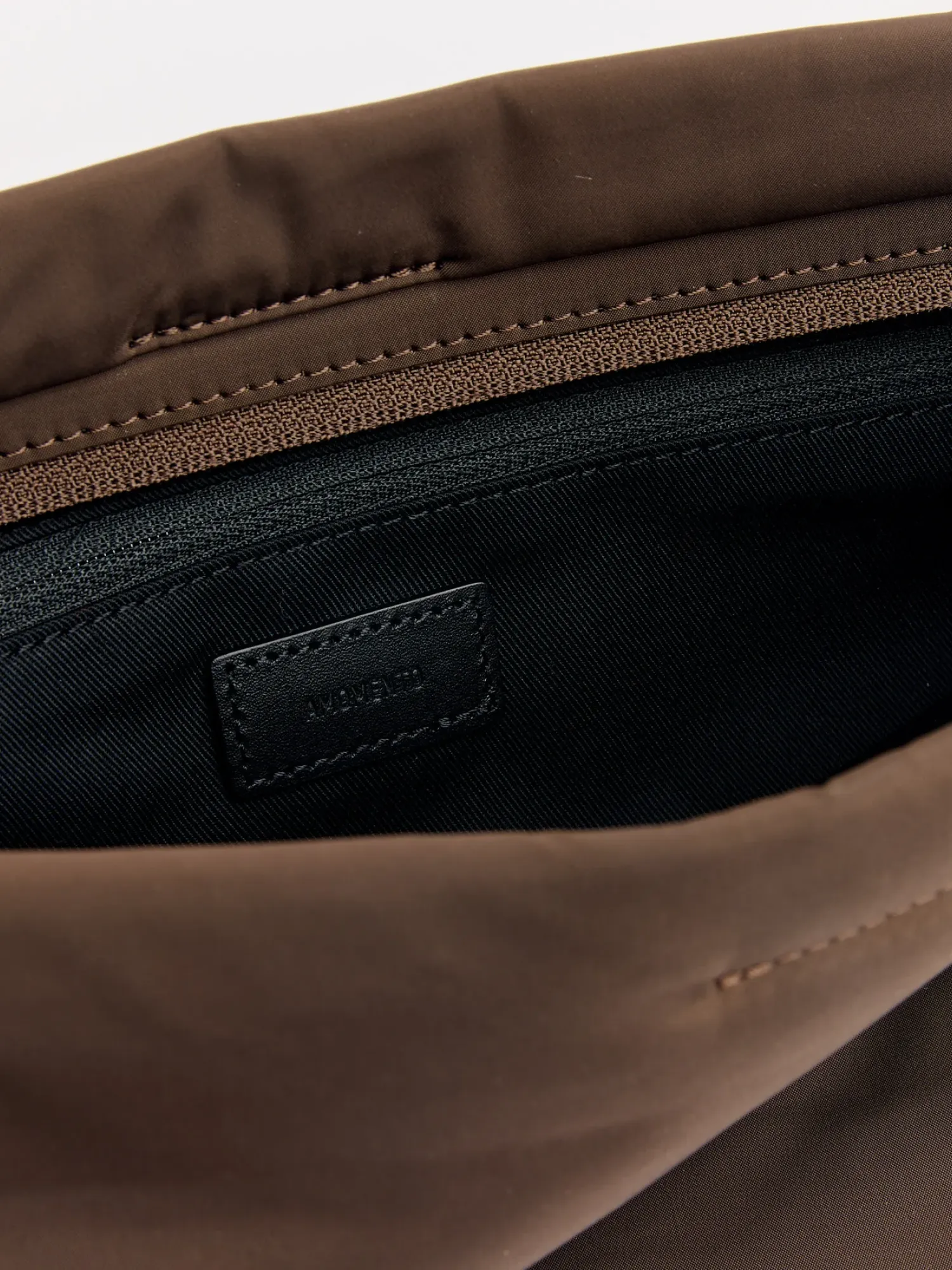 Сумка AMOMENTO Small Padded Bag Brown