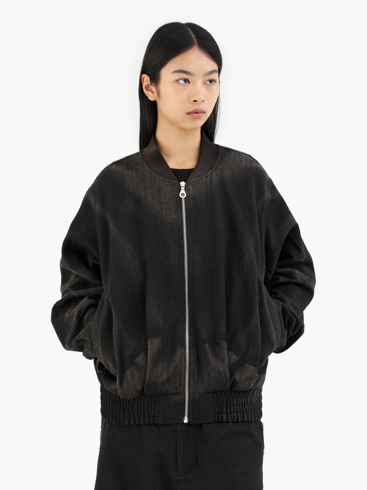 Бомбер JIYONGKIM Sun-Bleached Pleated Black