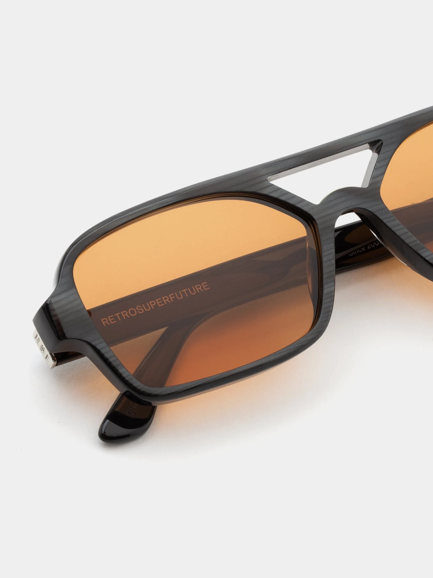 Очки RETROSUPERFUTURE Vico Black Cat
