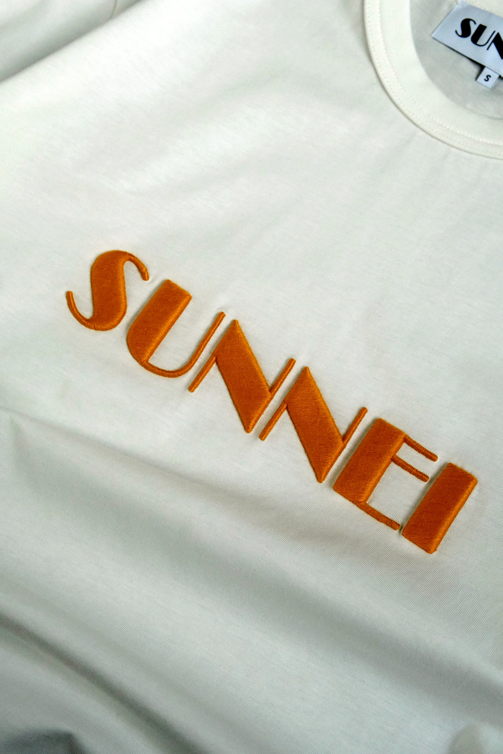 Футболка Sunnei Classic Big Logo Embroidered Off White/Peach
