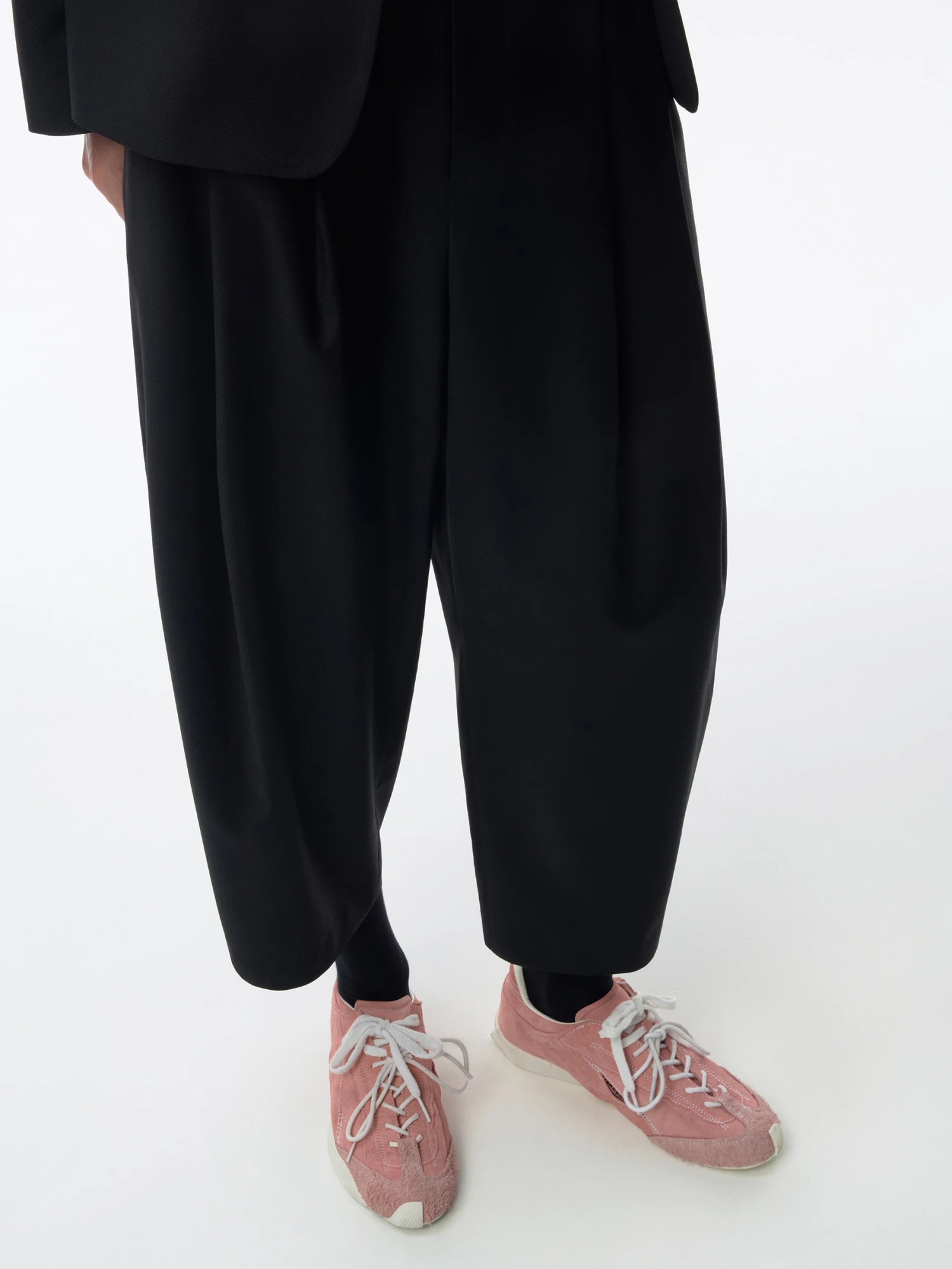 Брюки ADERERROR Sig BK Tag Slacks 01 Black