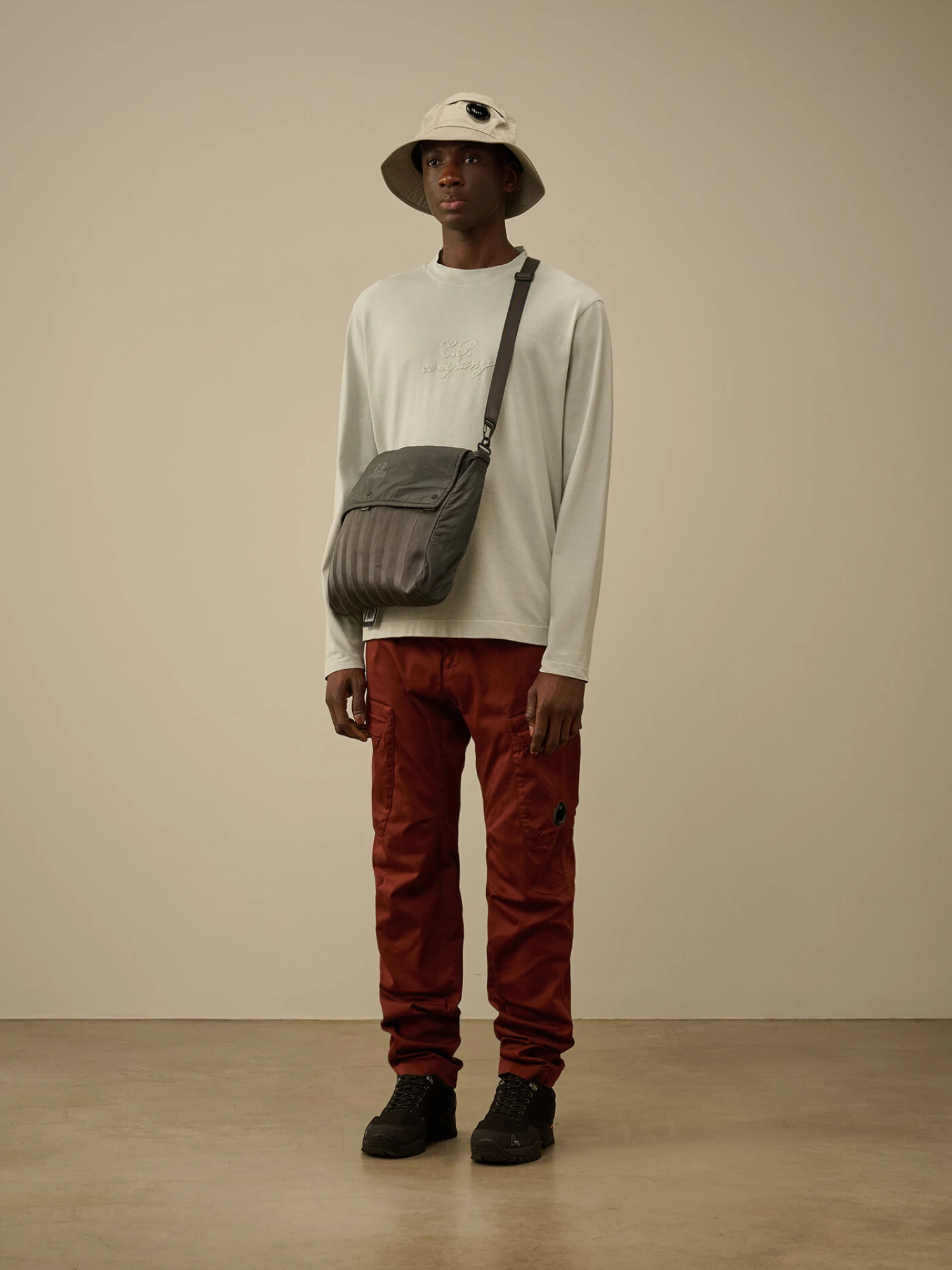 Лонгслив C.P. Company 20/1 Jersey Boxy Logo Blue Fox Grey