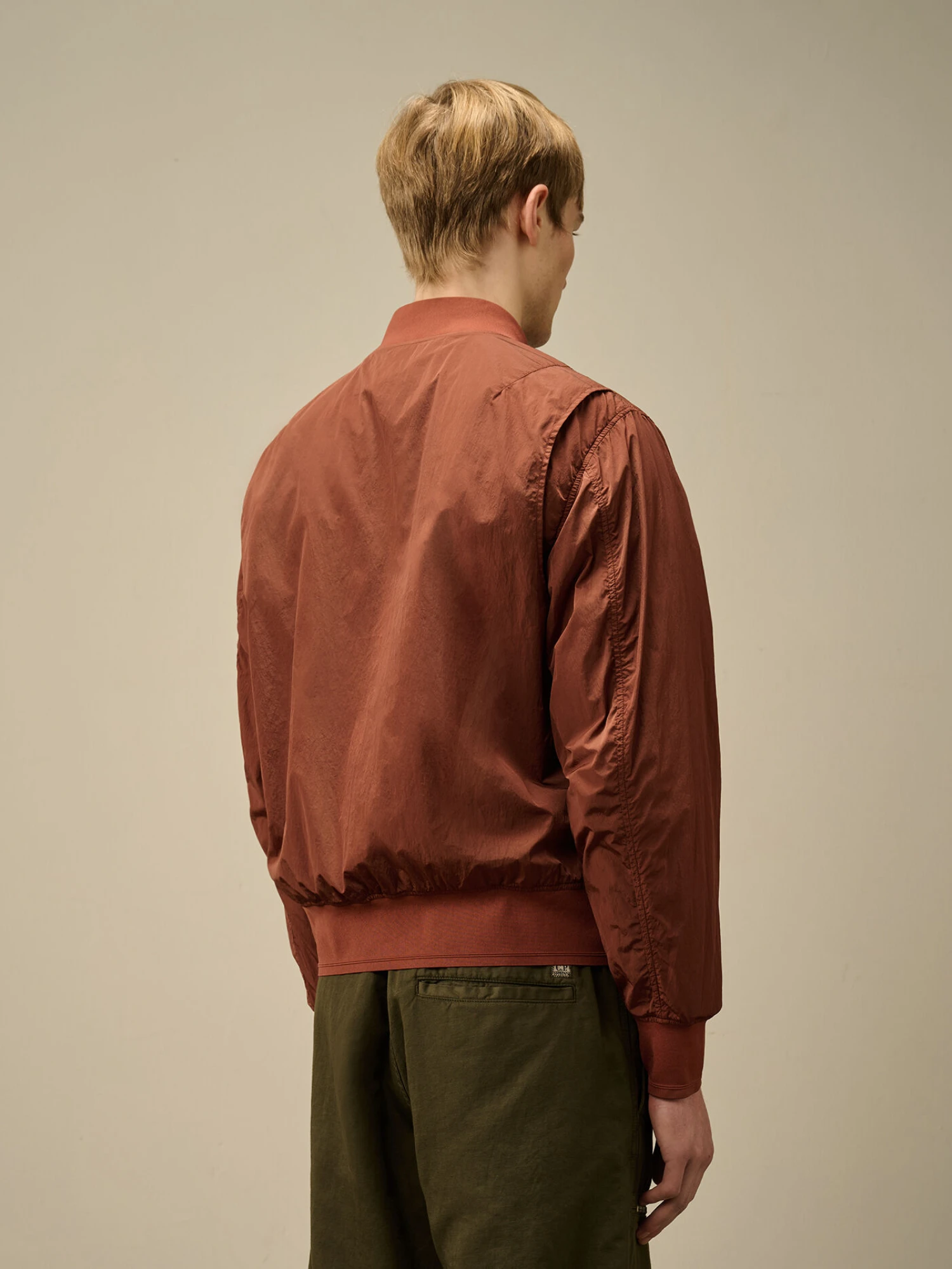 Бомбер C.P. Company Chrome-R Multipocket Sable