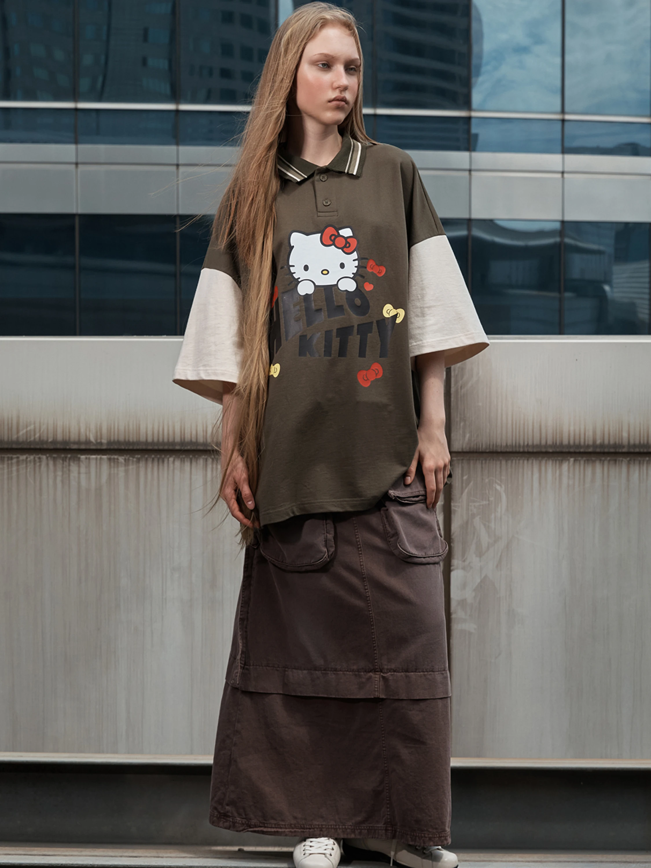 Футболка OPEN YY Hello Kitty x YY Collared T-Shirt Khaki
