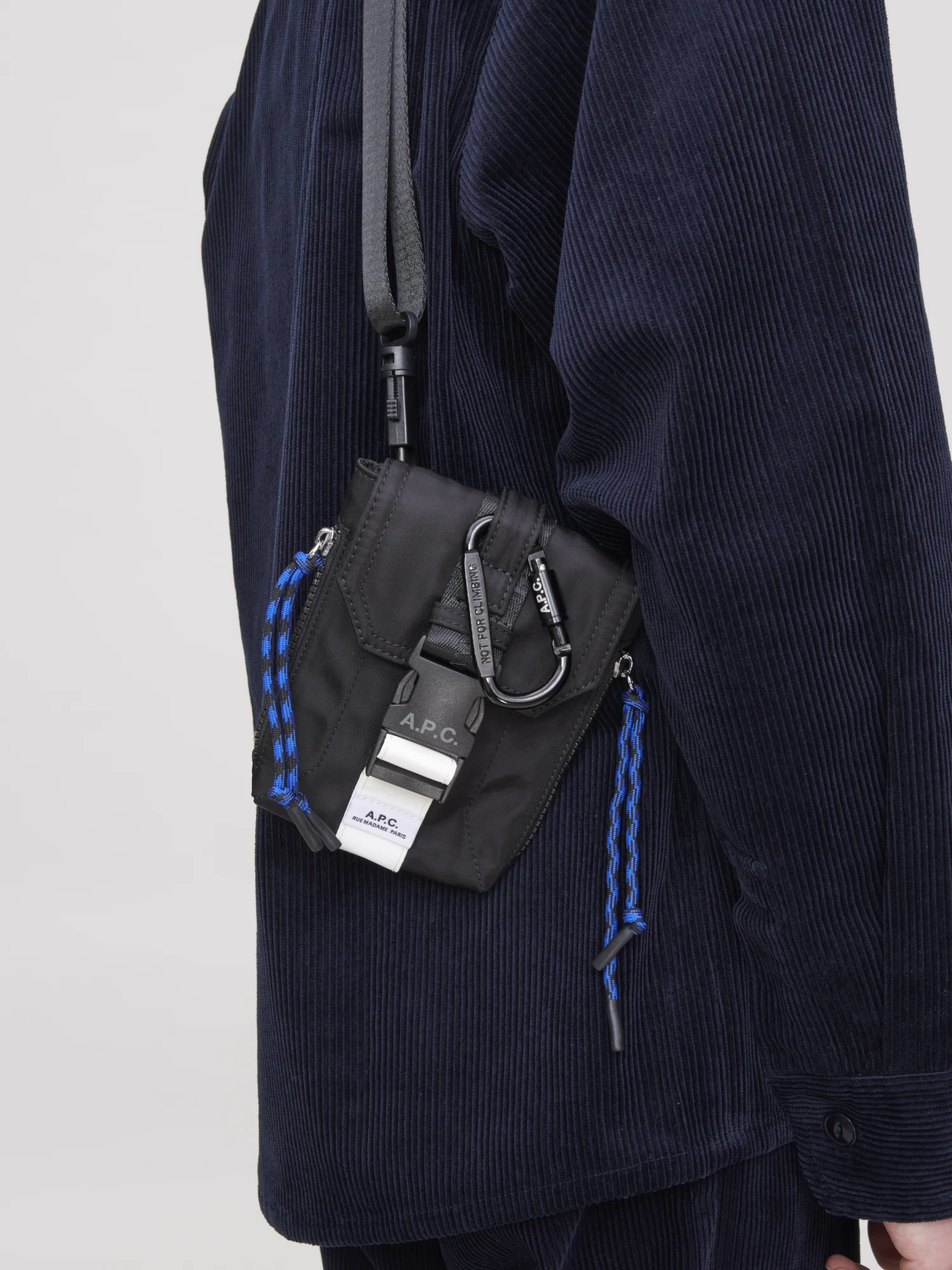 Сумка A.P.C. Trek Crossbody Pouch Noir