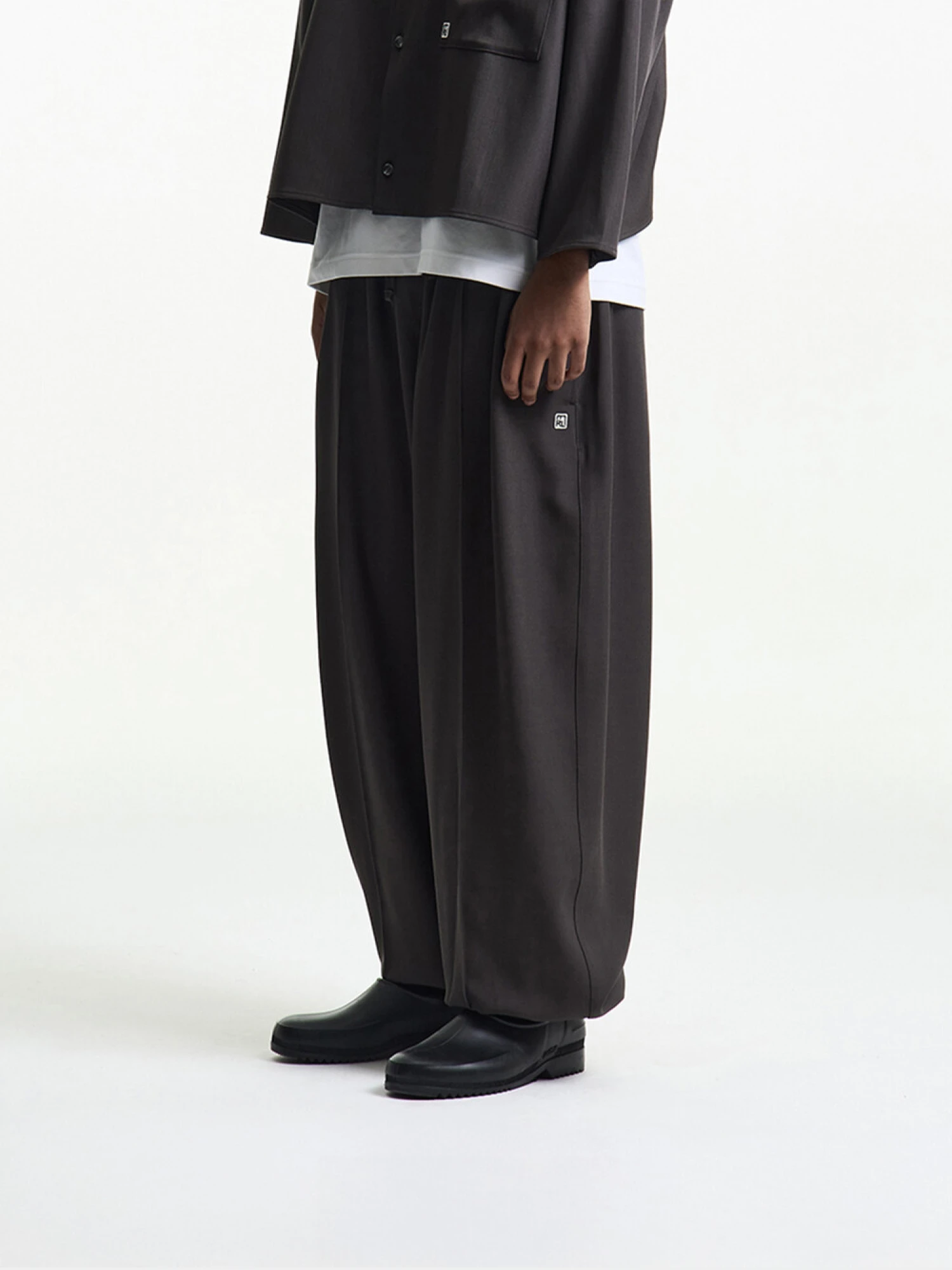 Брюки MERELY MADE Merely US Super Comfy Jogger Asphalt Grey