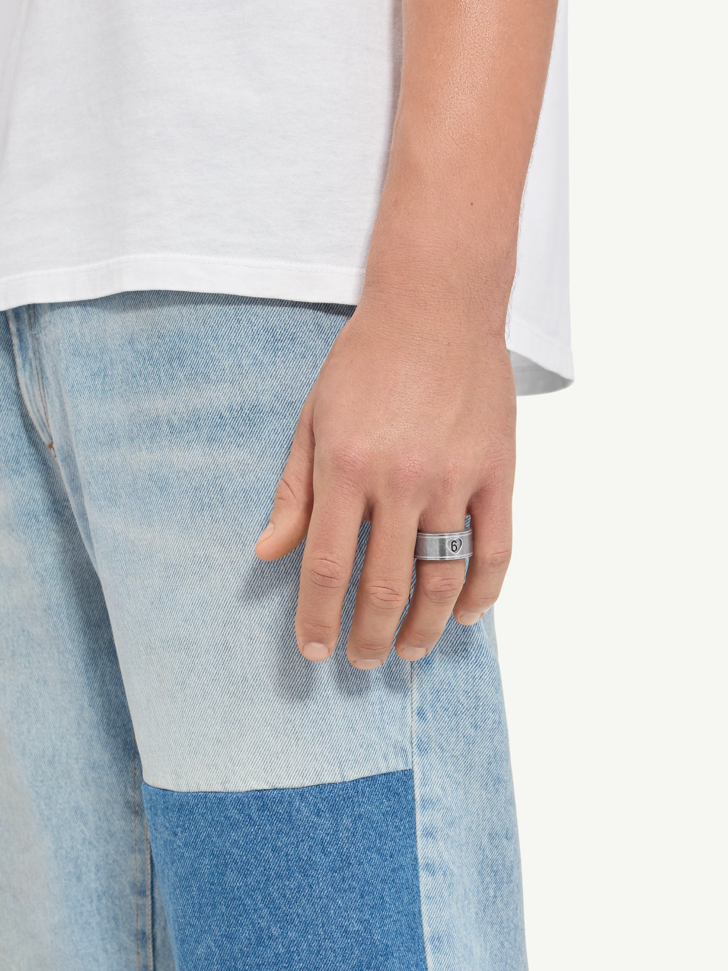 Кольцо MM6 Maison Margiela Numeric Heart