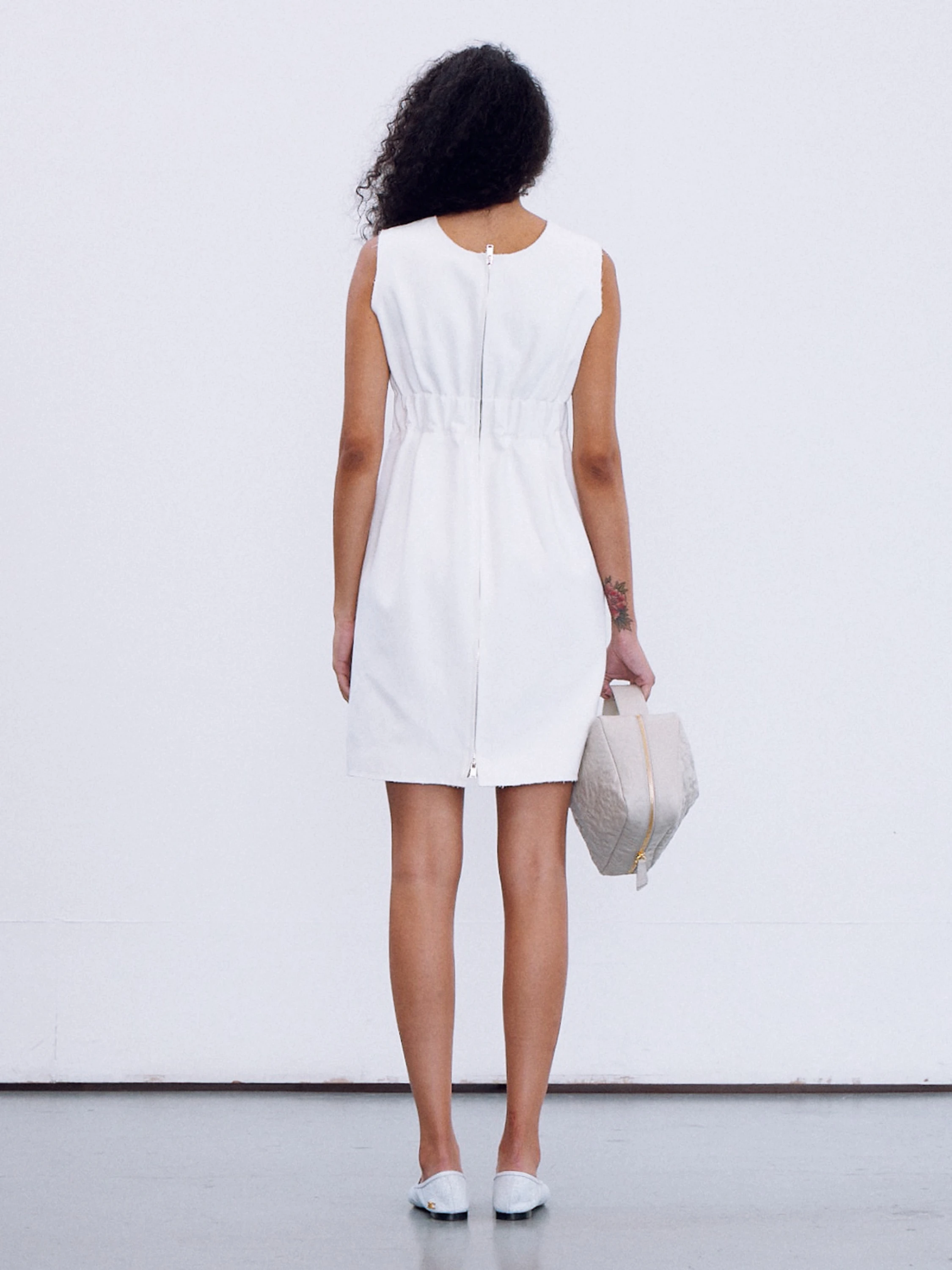 Женское платье Recto Signature Curved Neck Dress White