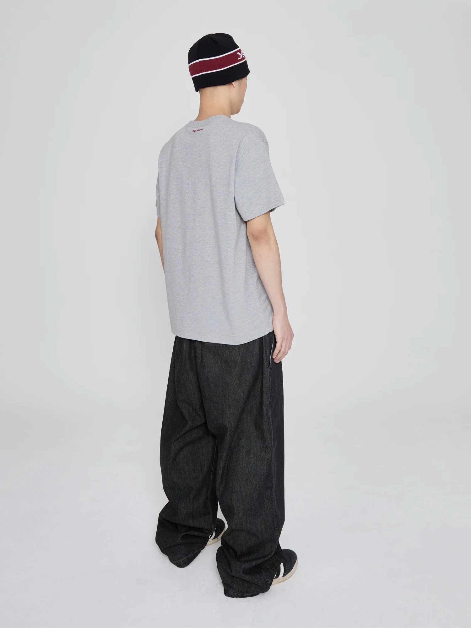 Футболка YESEYESEE Geometric Logo Tee Grey