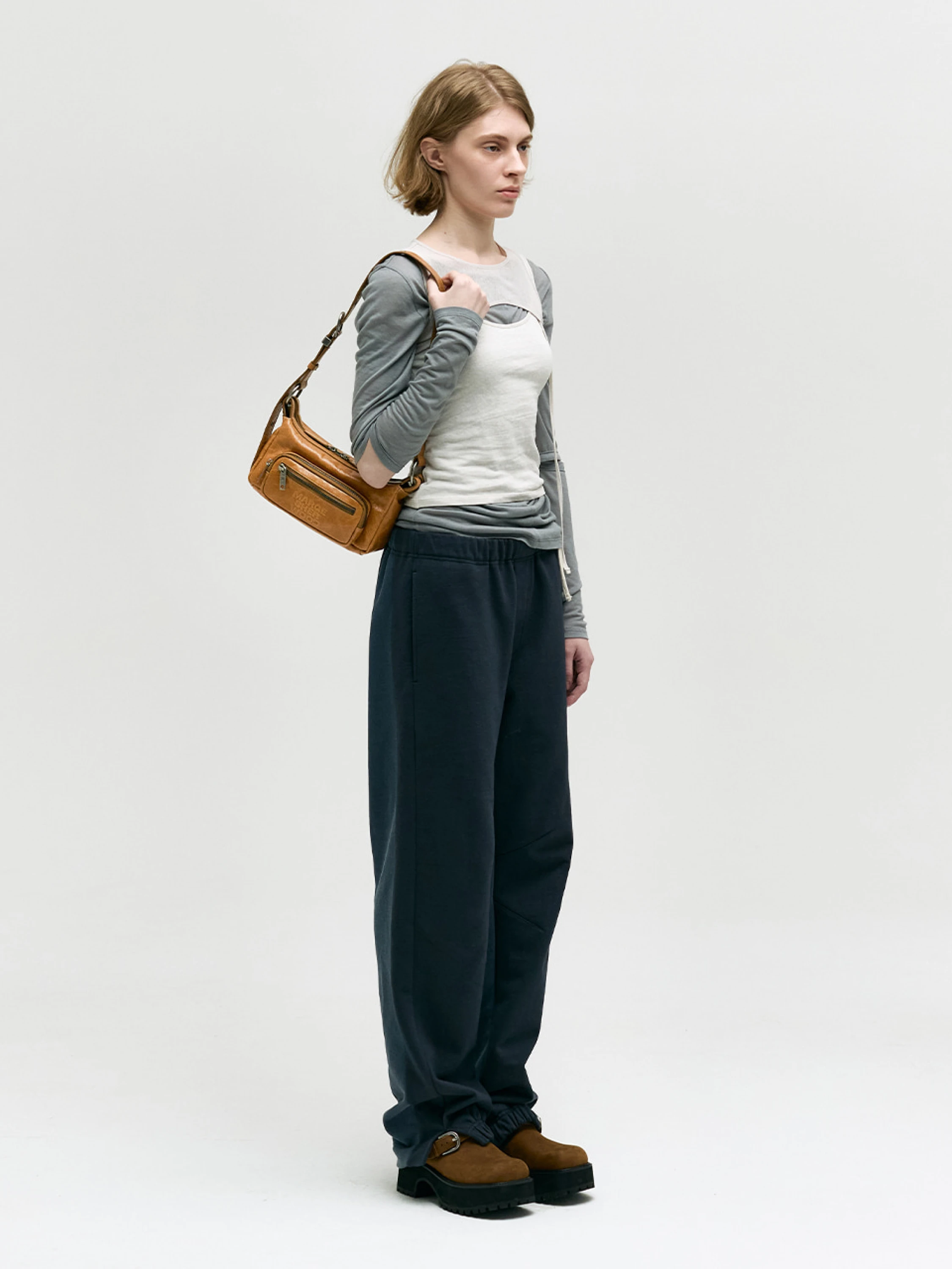 Женская сумка MARGESHERWOOD Outpocket Hobo Mini Soft Camel