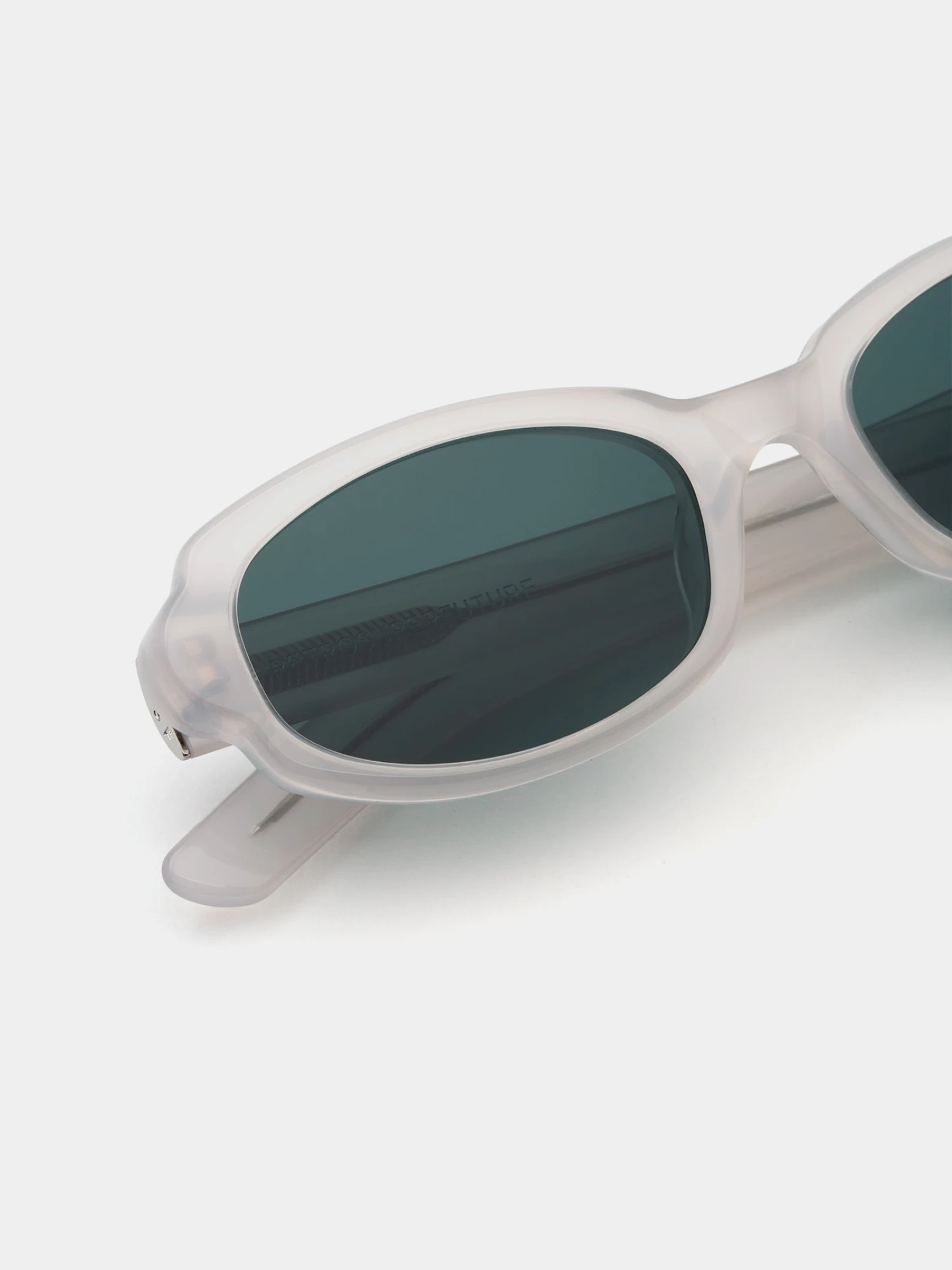 Очки RETROSUPERFUTURE Esatto Nuvola