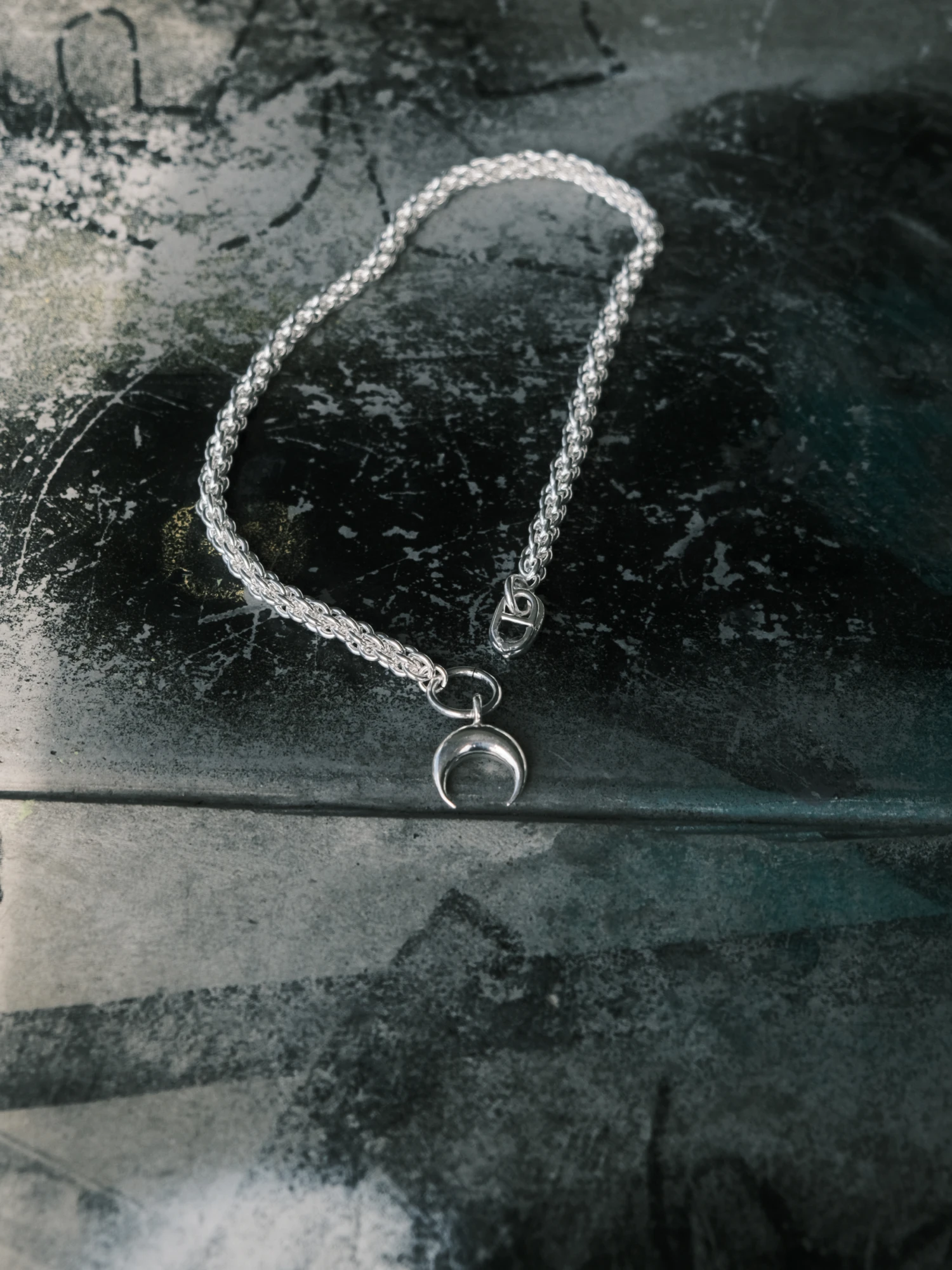 Ожерелье с подвеской Marine Serre Rhinestone Plated Moon Braided Shiny Silver