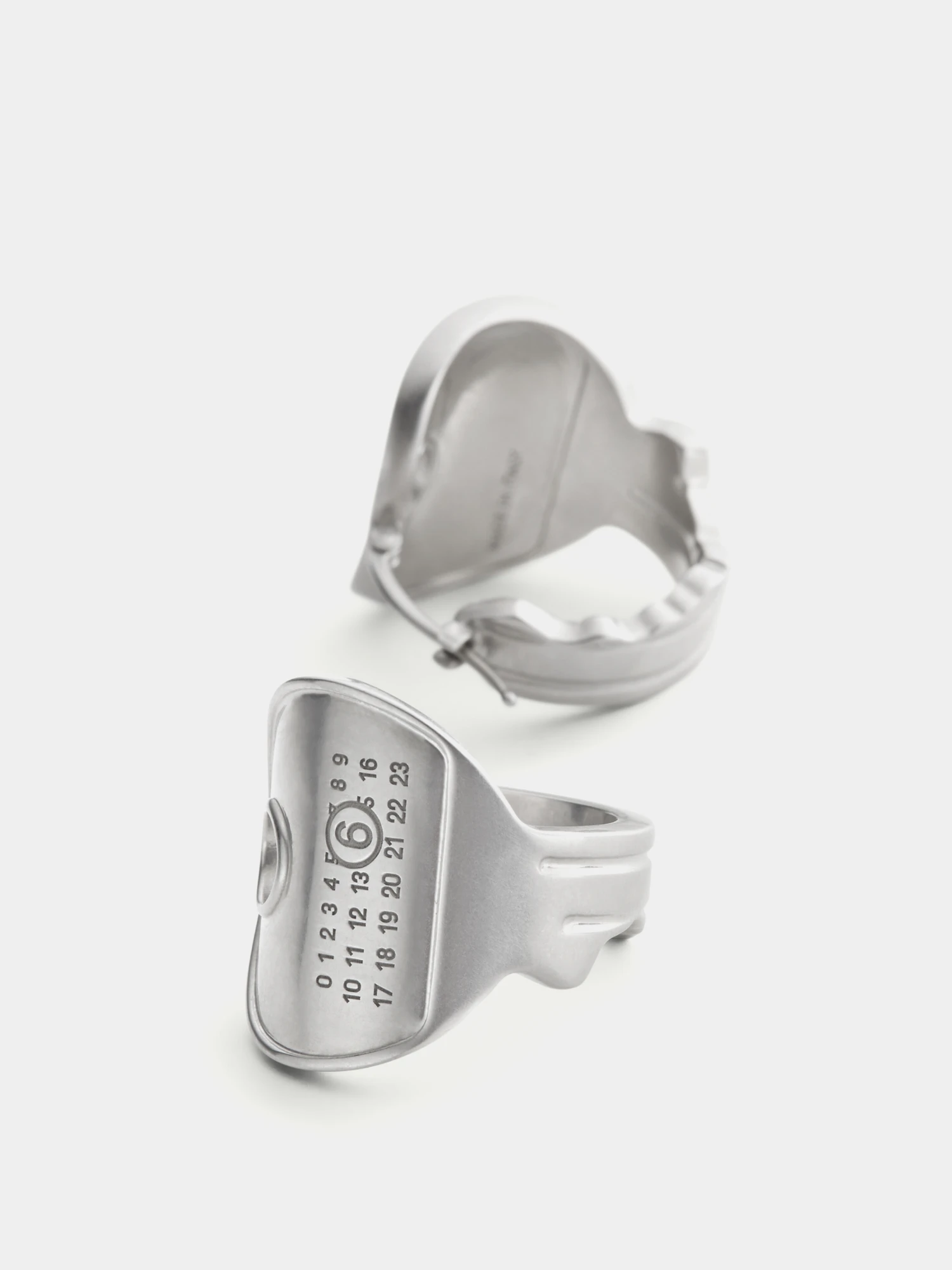 Серьги MM6 Maison Margiela Numeric Key Earrings
