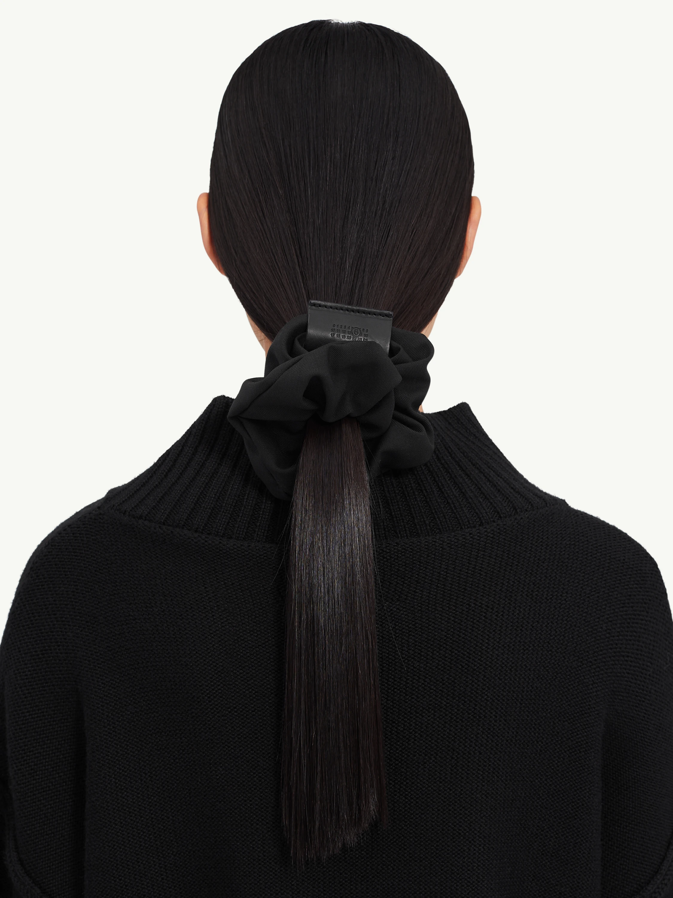 Резинка для волос MM6 Maison Margiela Hair Clip Black