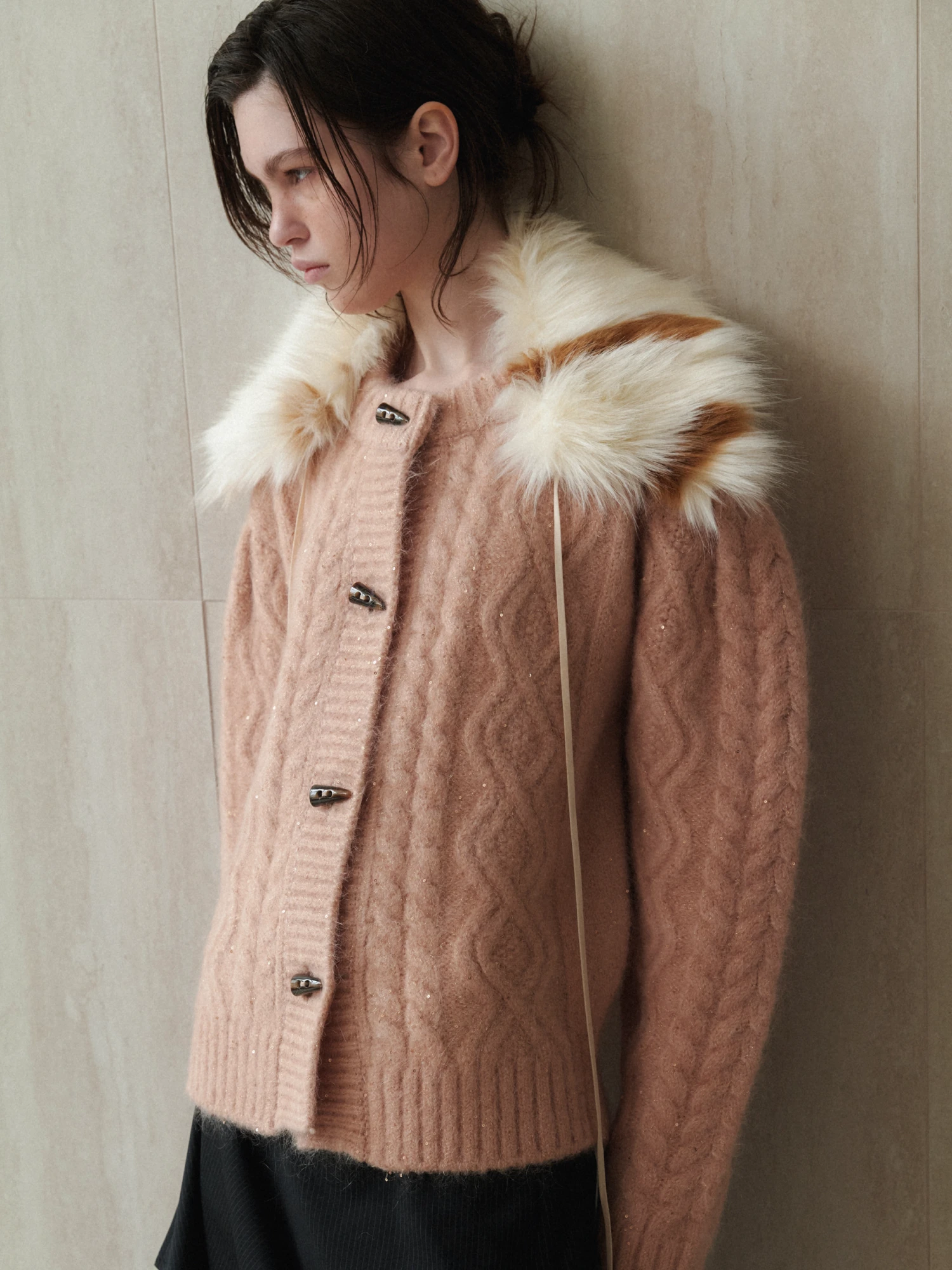 Шарф-воротник EPINGLER Collar Neck Cape Fur Spotted