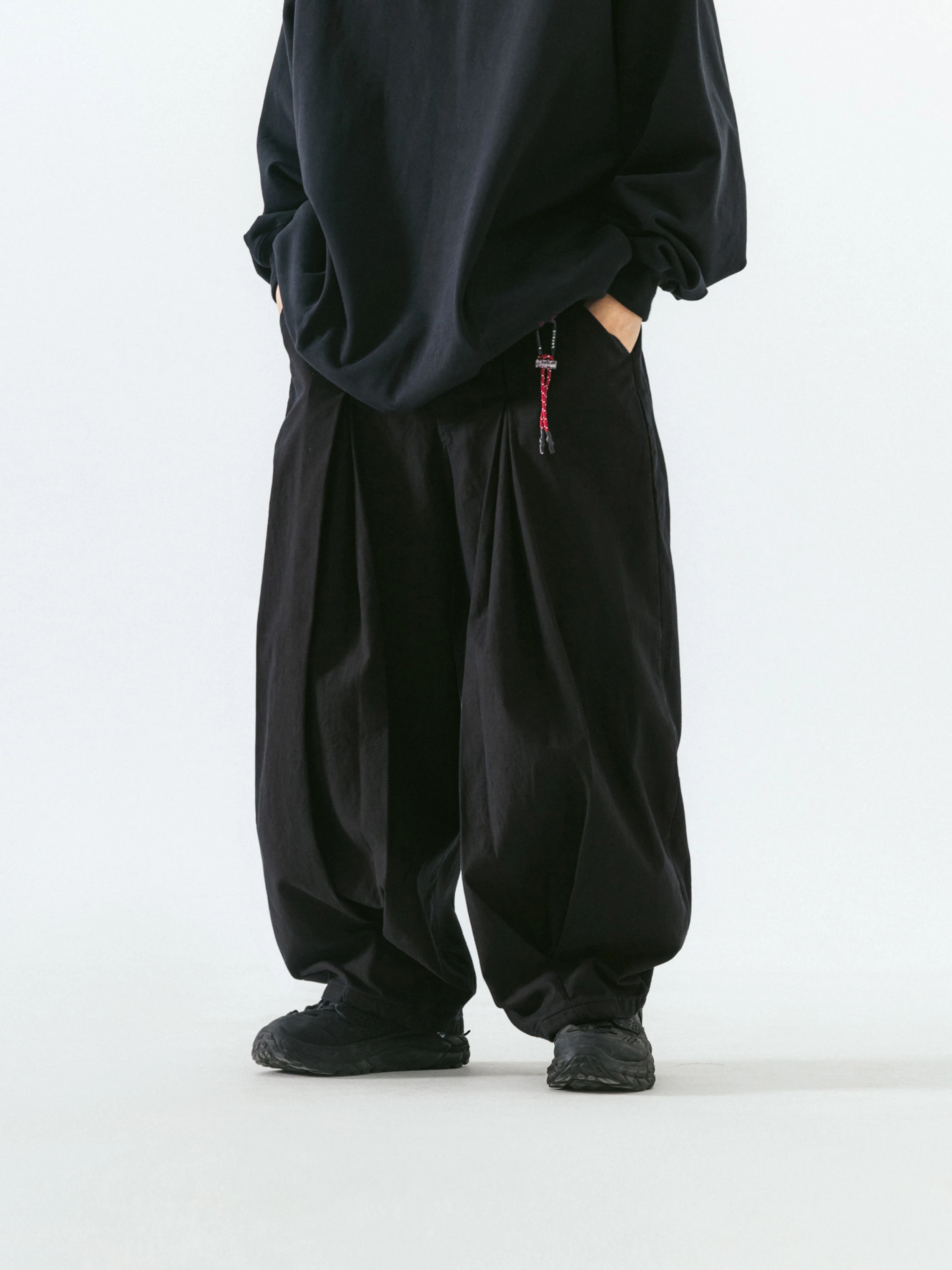 Брюки ANGLAN Long Tuck Wing Balloon Pants Black