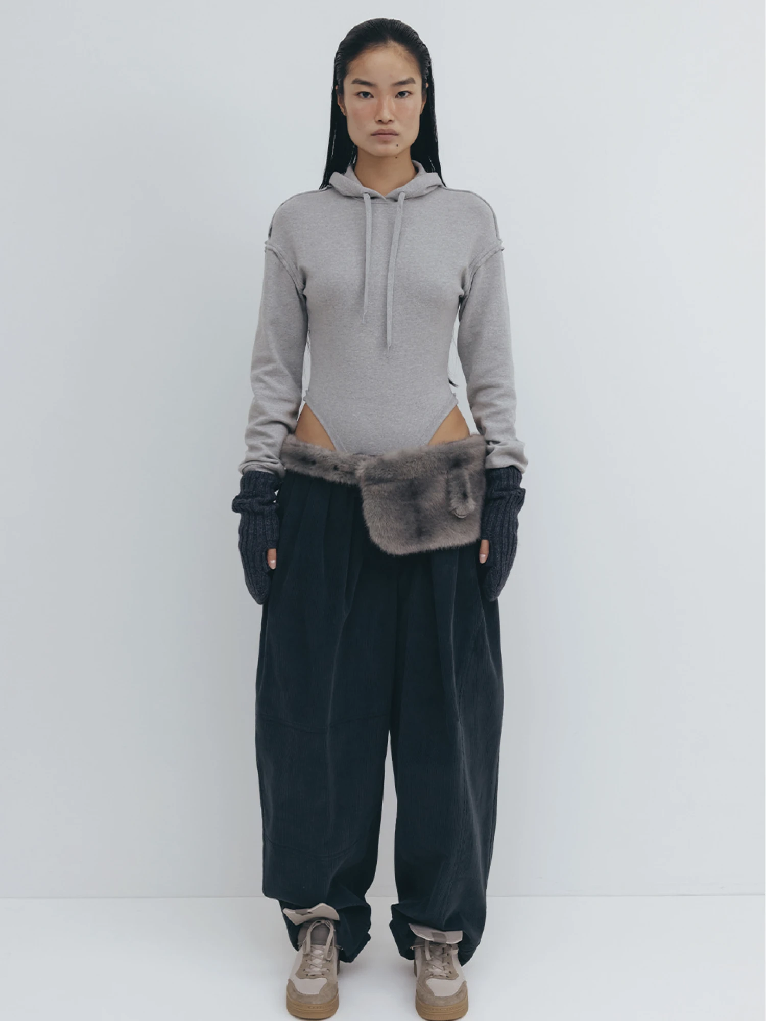 Сумка OPEN YY Furry Pocket Belt Grey