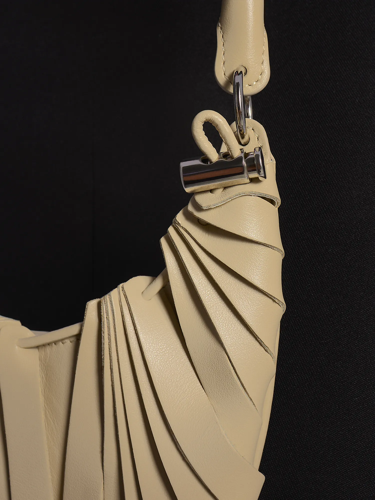 Сумка Coperni Mini Petal Bag Sand