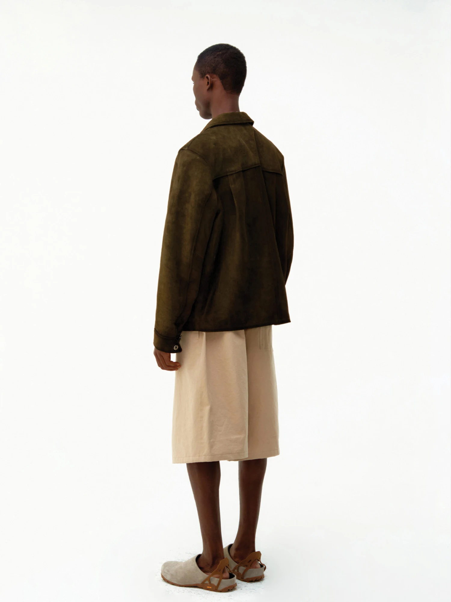 Шорты COOR Raw Cut Easy Bermuda Beige