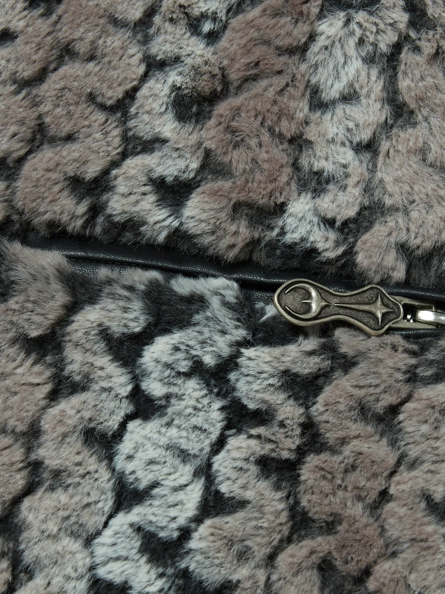 Флисовая куртка Thug Club TC Wavy Leopard Fur Ivory/Black