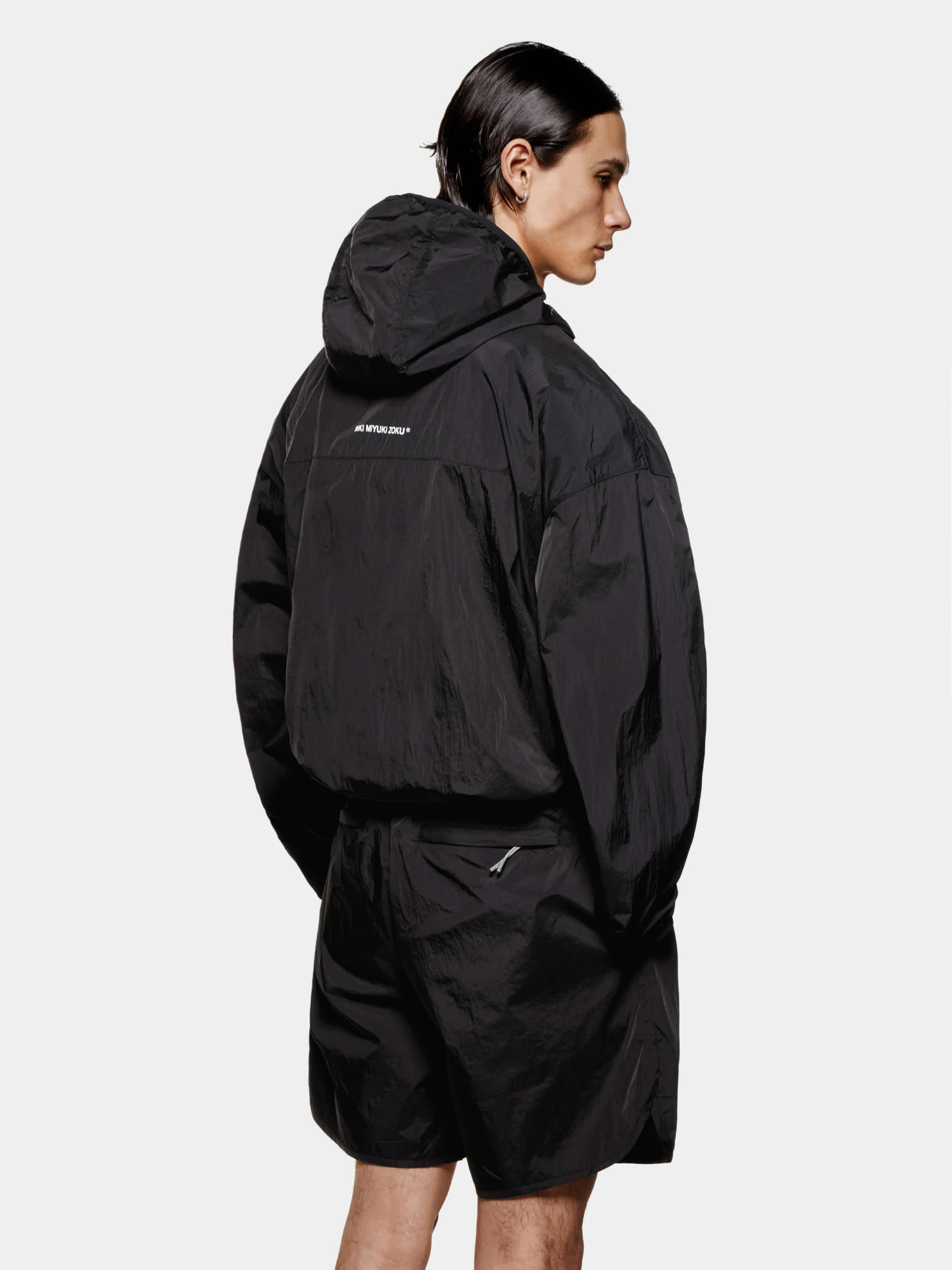 Ветровка MKI MIYUKI ZOKU Active Nylon Hooded Black