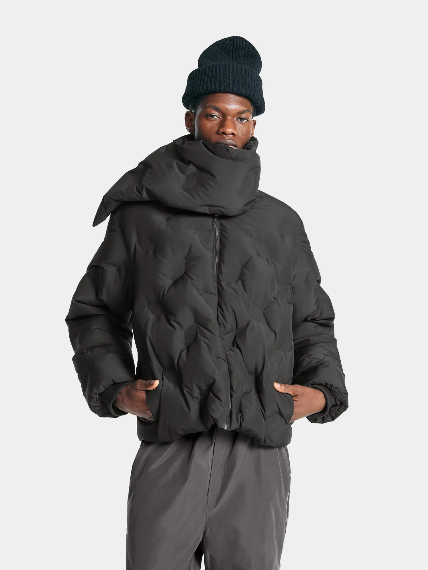 Пуховик Daily Paper Ayan Monogram Puffer Jet Black