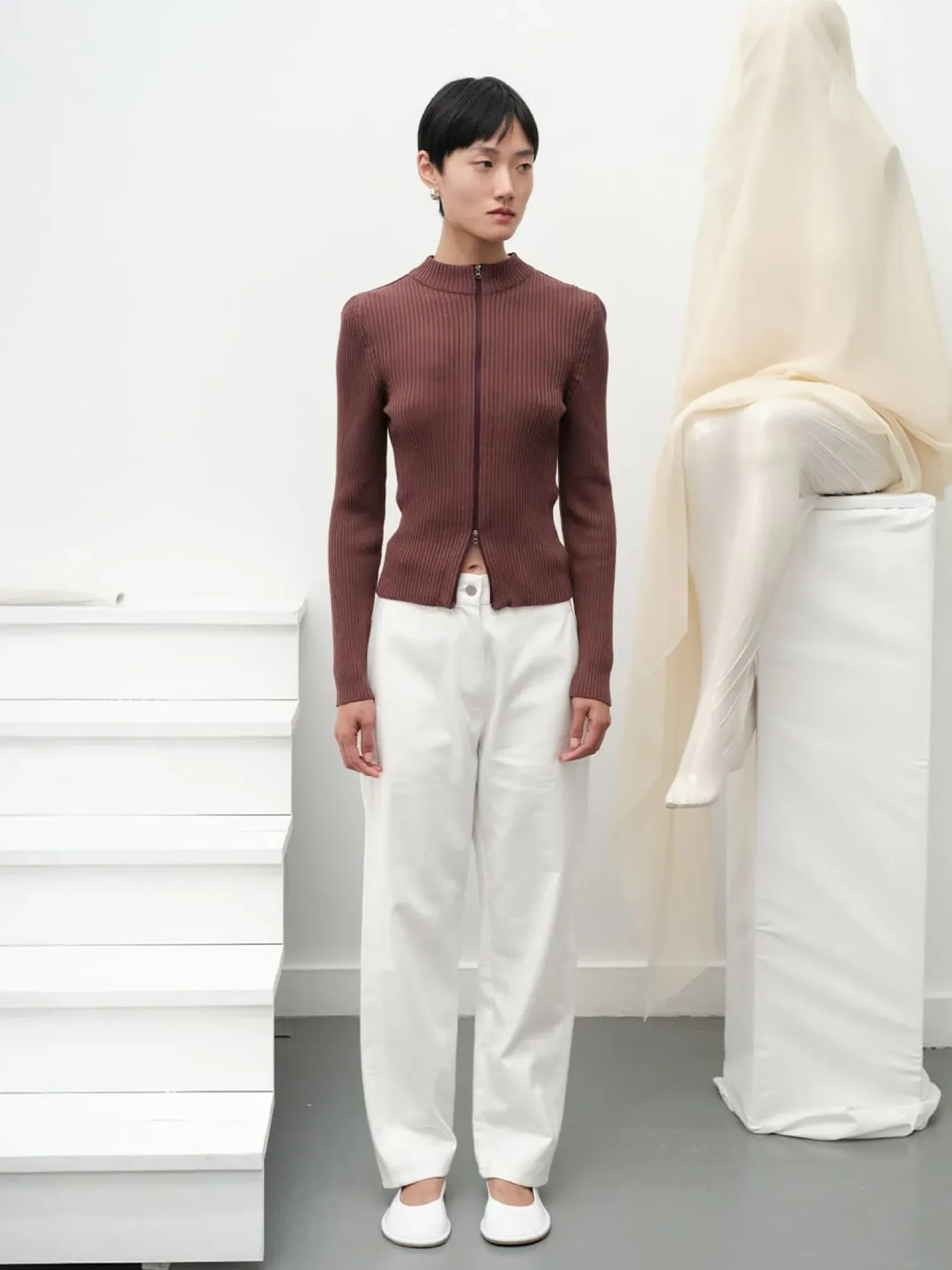Женский кардиган AMOMENTO Ribbed Mock Neck Brown