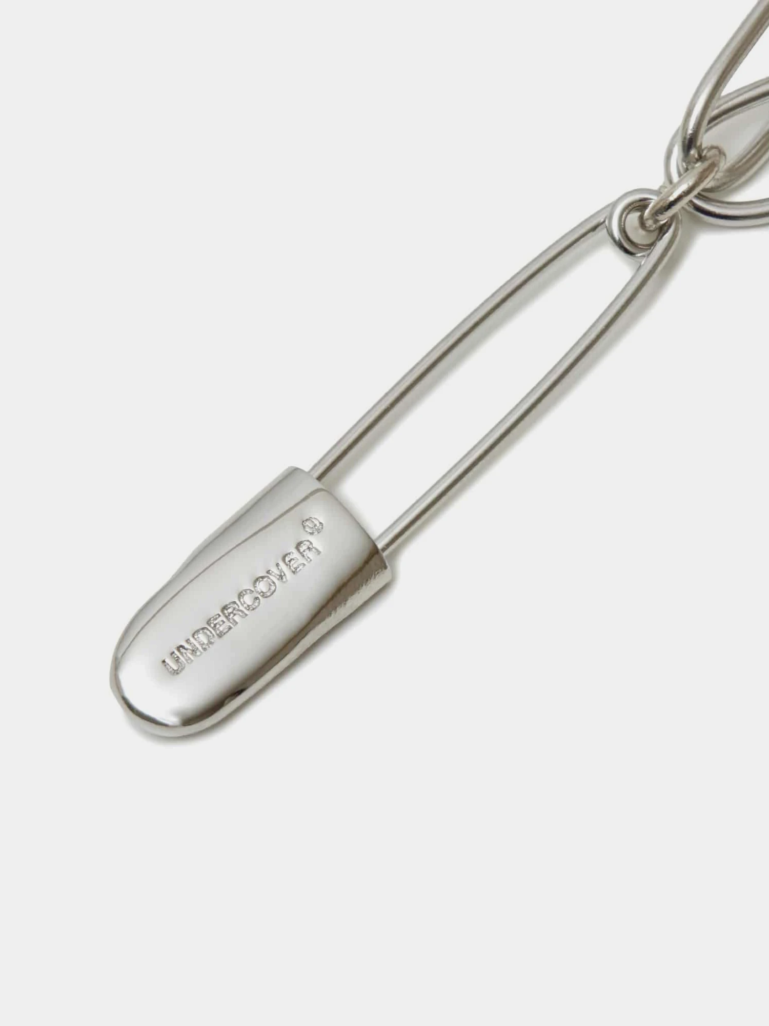 Ожерелье UNDERCOVER Brass Logo Engraved Pin Charm Silver