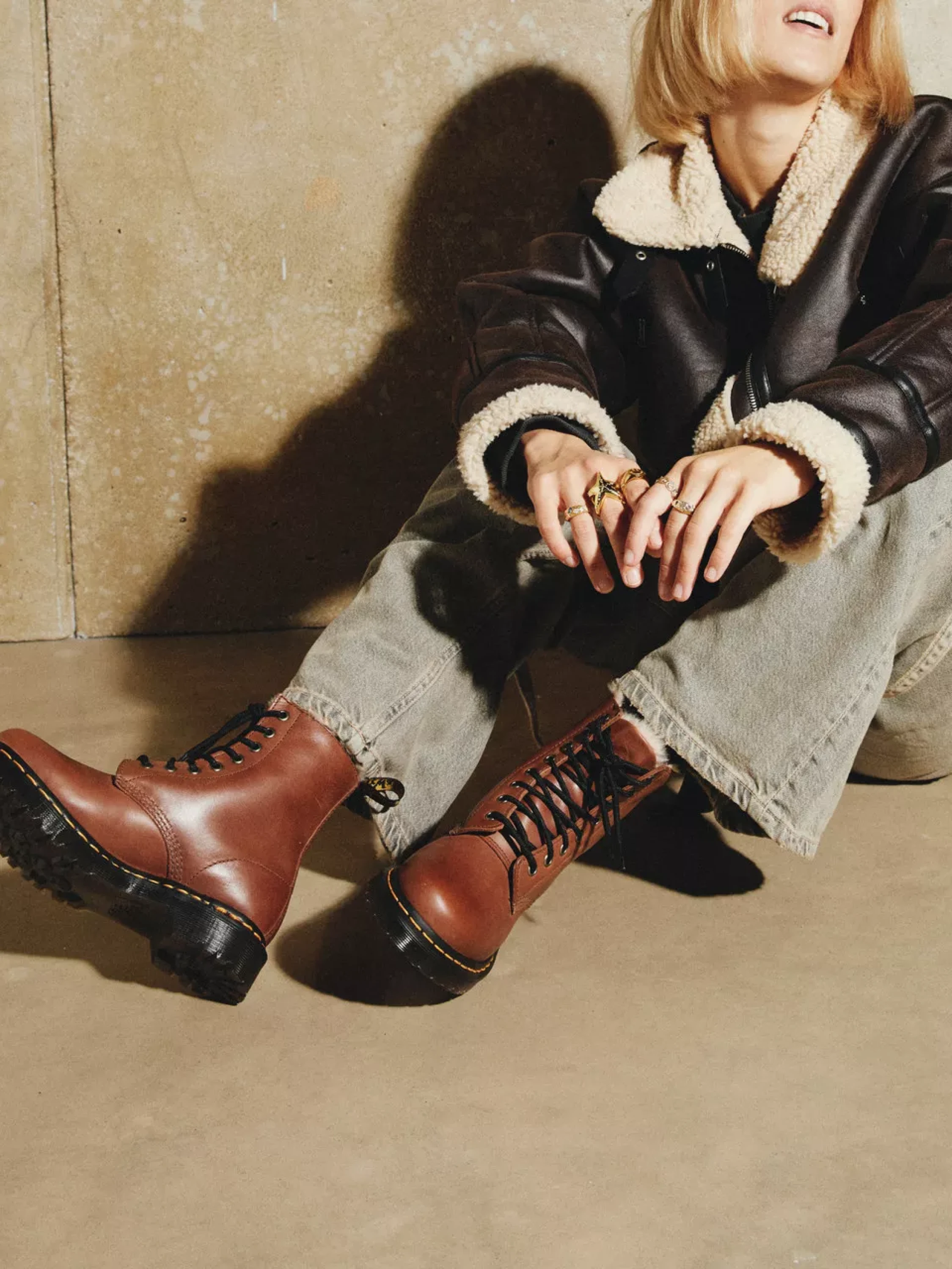 Ботинки Dr. Martens 1460 Serena Saddle Faux Fur Tan Farrier