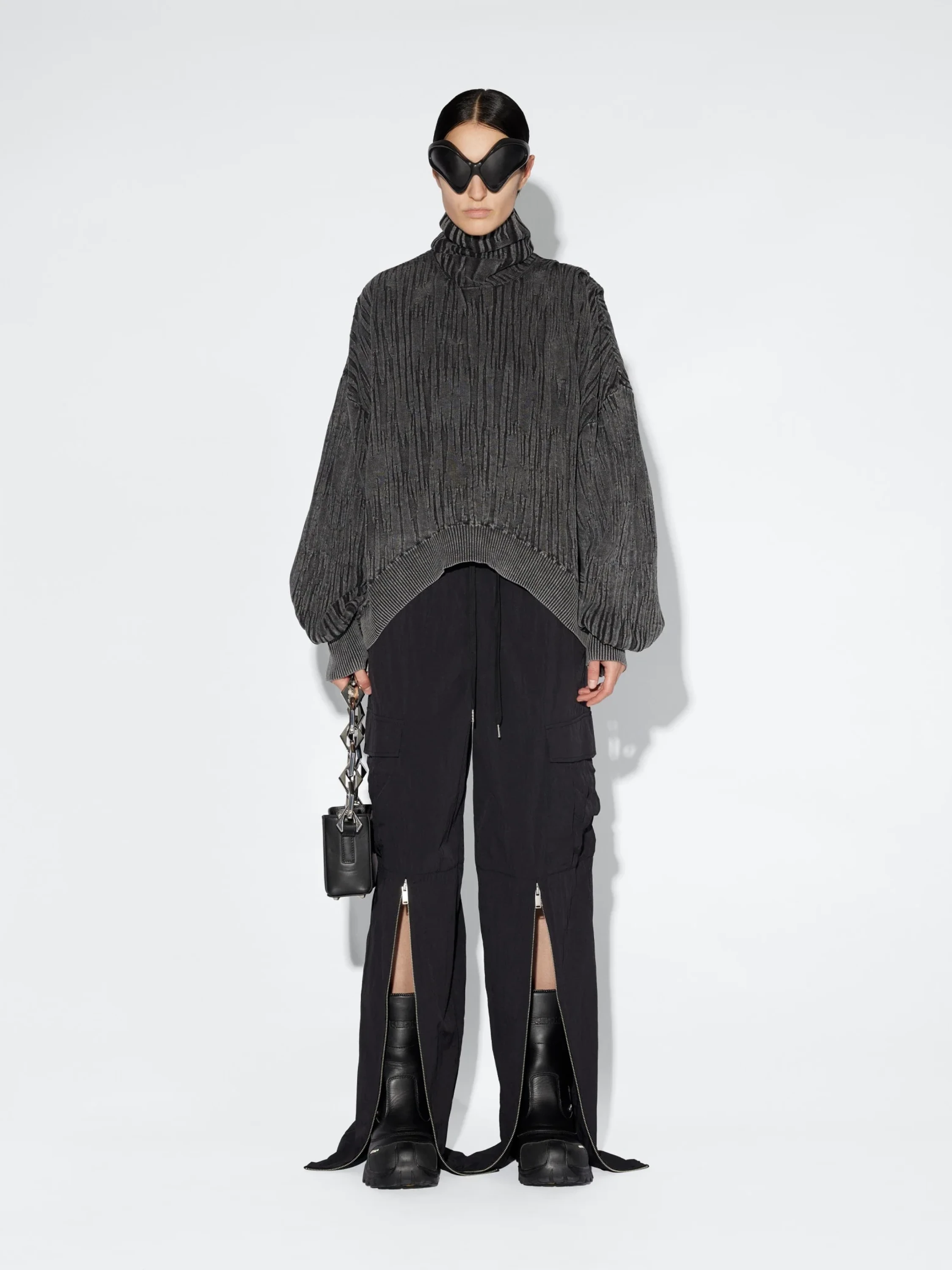Женский свитер Han Kjøbenhavn Crinkled Oversized Black