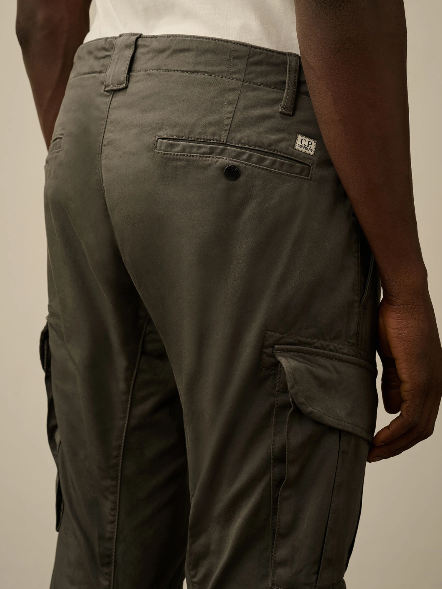 Брюки C.P. Company Stretch Sateen Cargo Lens Smoked Pearl