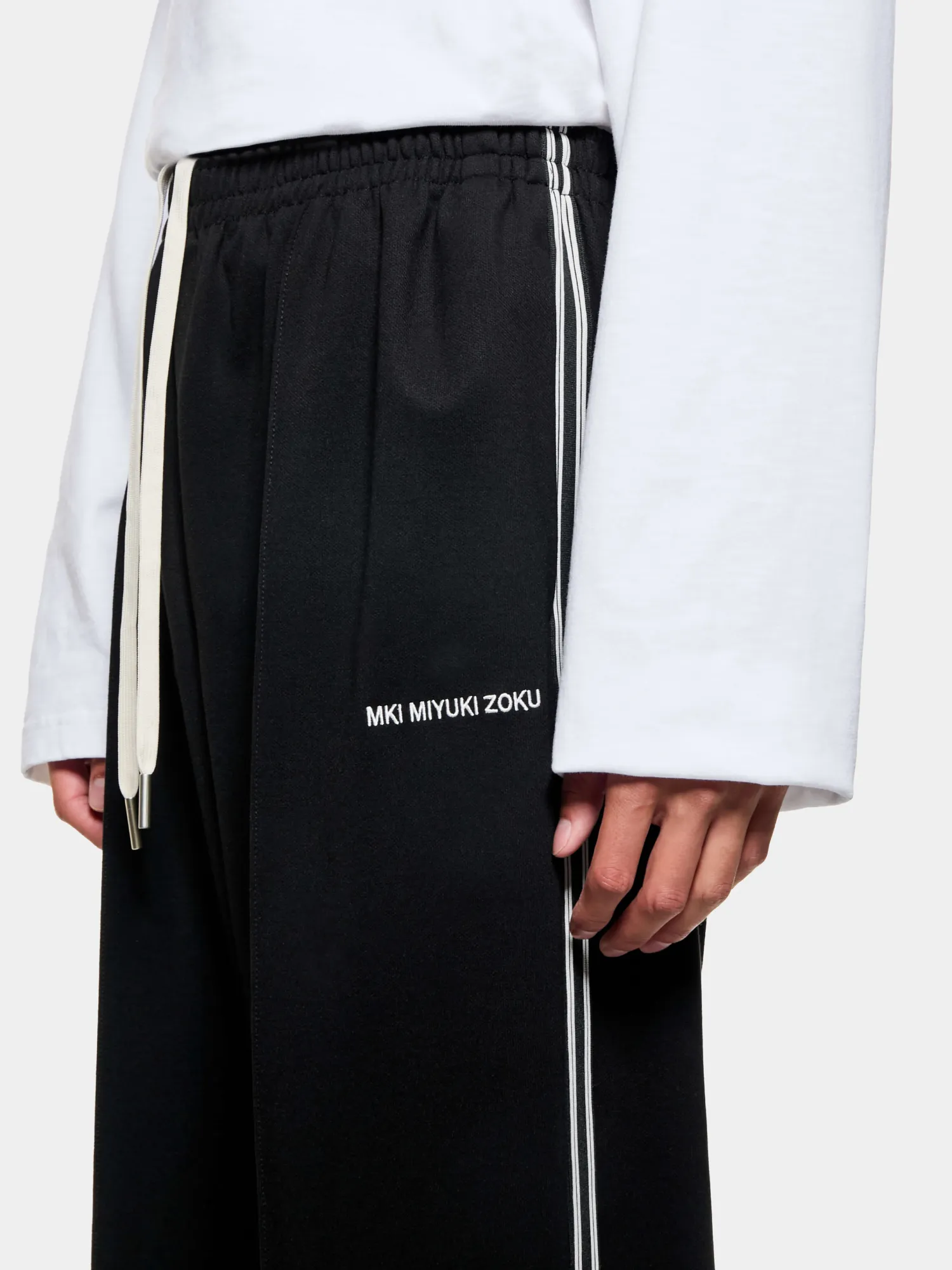 Брюки MKI MIYUKI ZOKU Wide Fit Poly Track Black