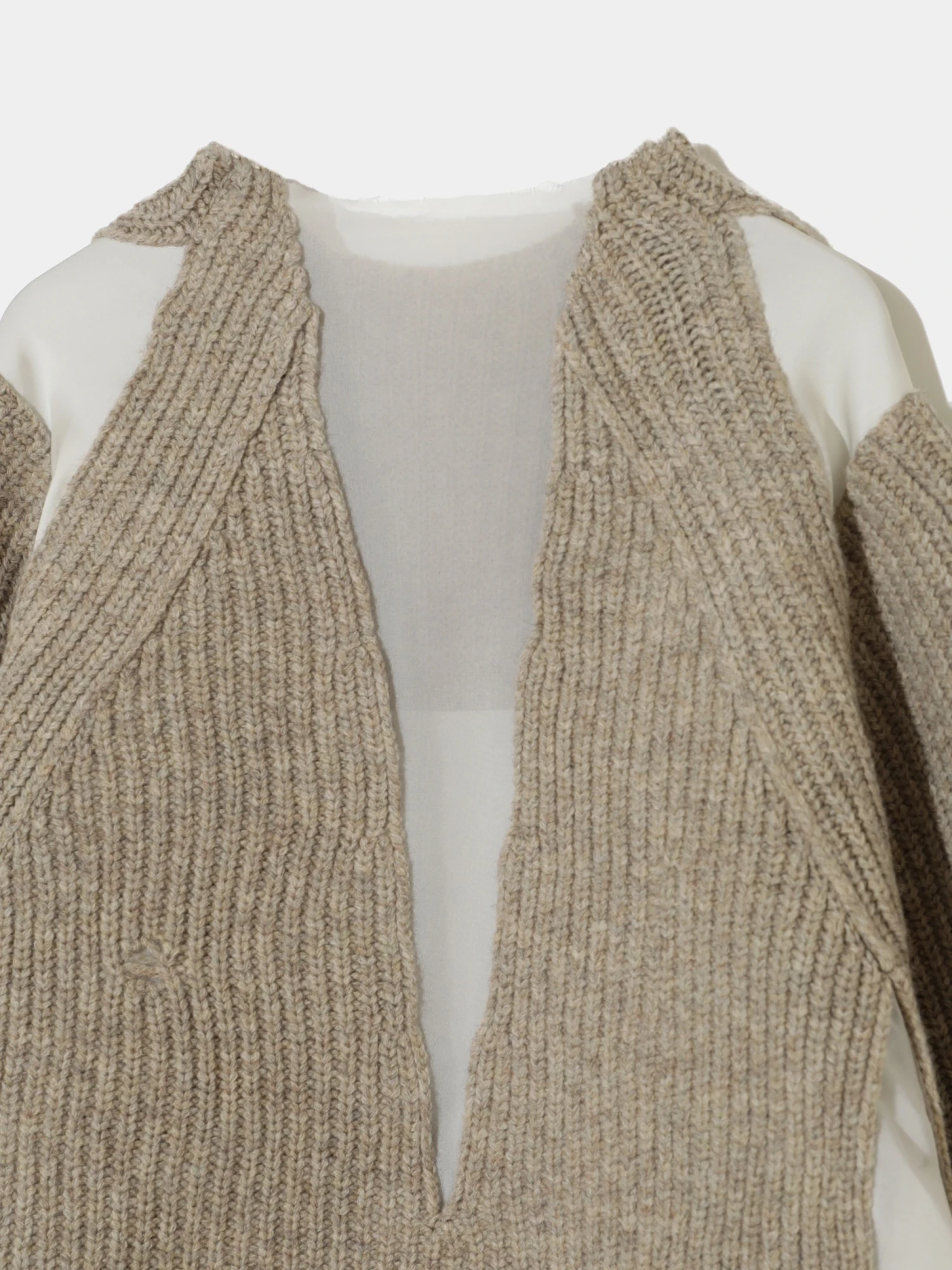 Женский свитер UNDERCOVER V-neck Ribbed Gray Beige