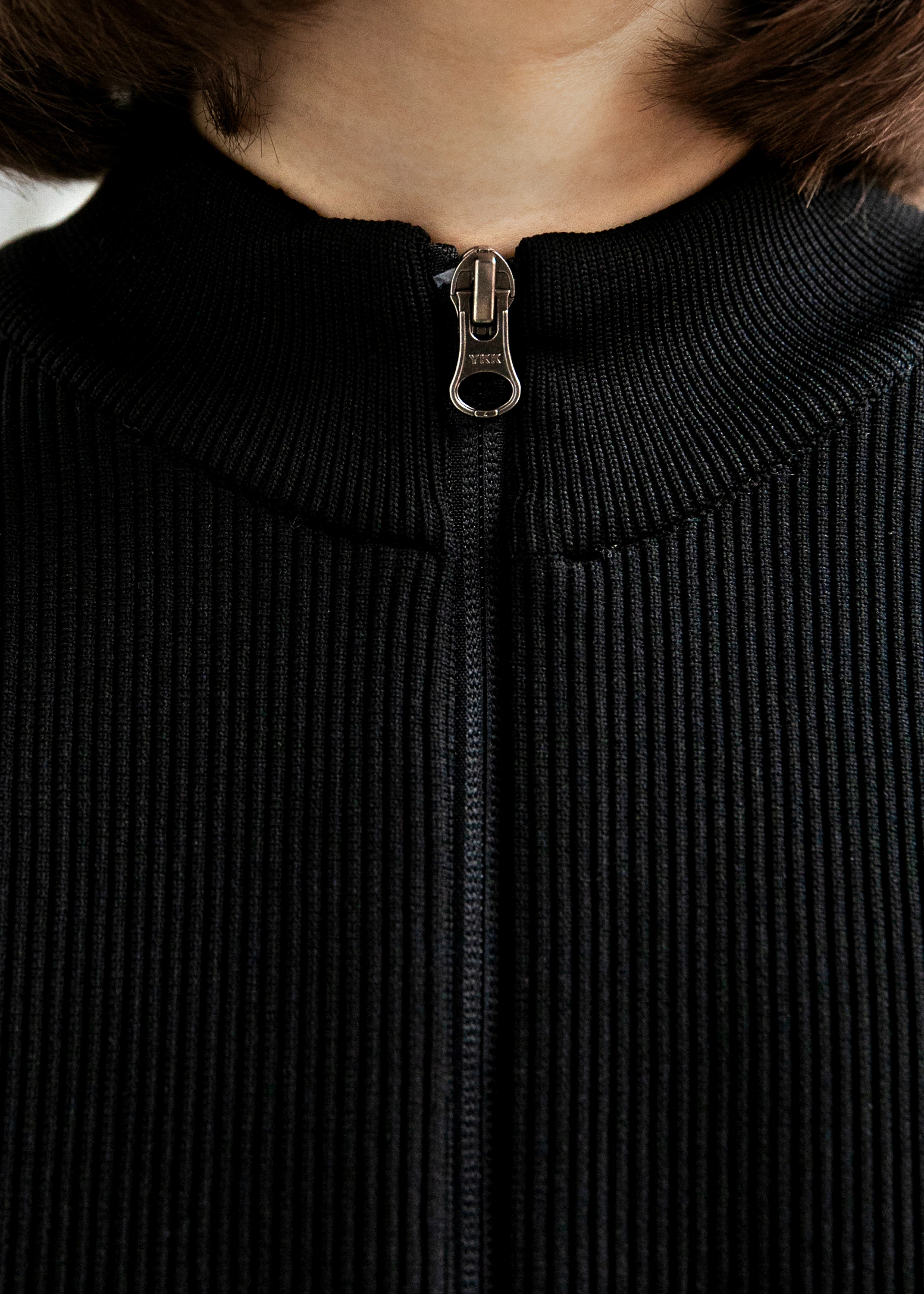 Кардиган AMOMENTO Mock Neck Zip-Up Black