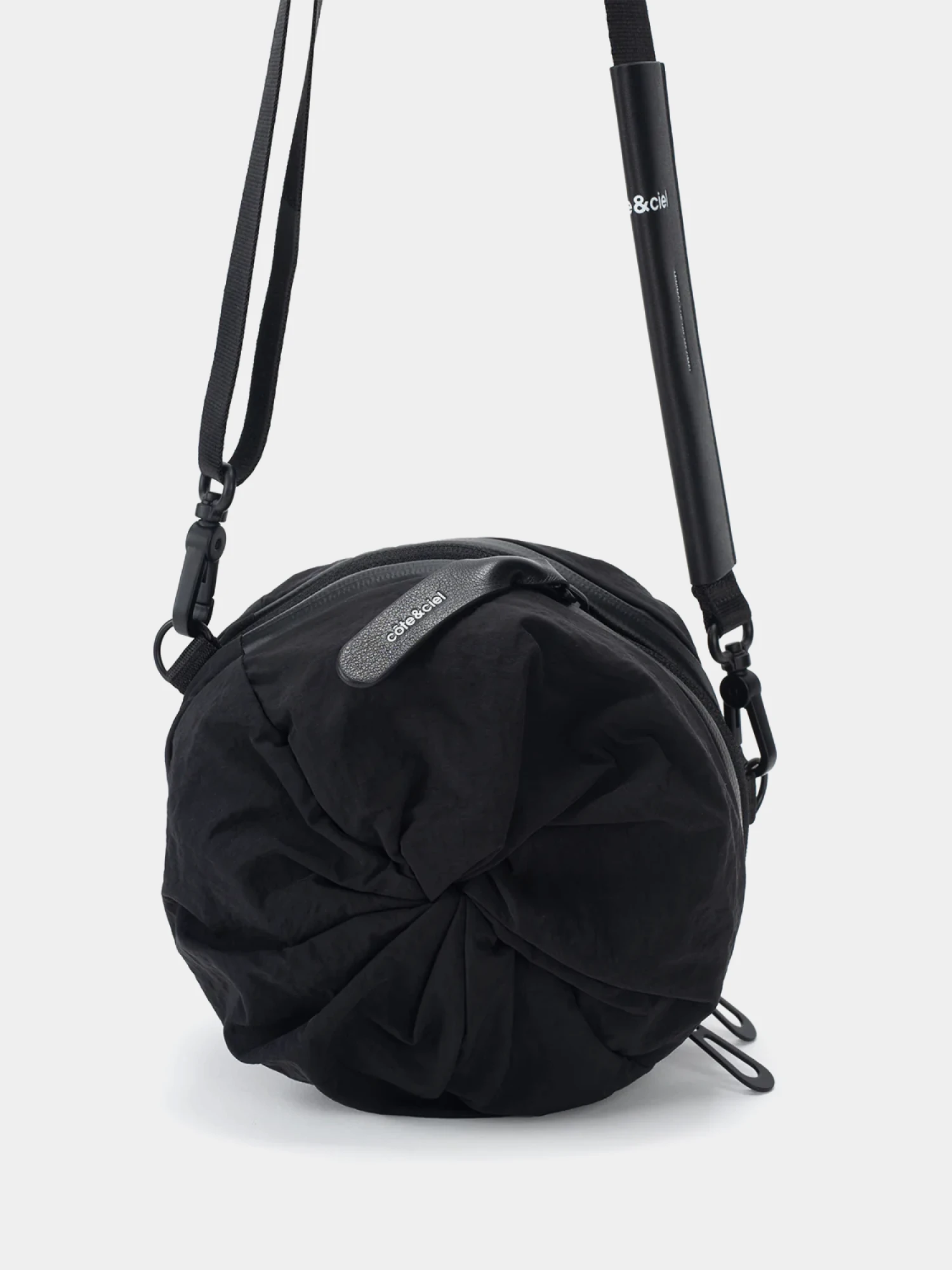 Сумка COTE&CIEL Vikos M Smooth Black