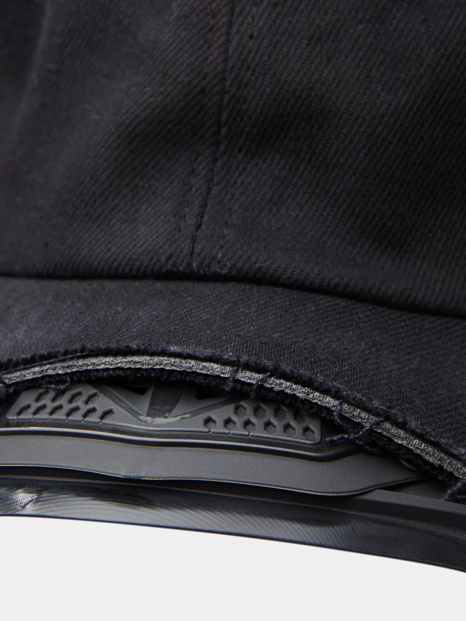 Кепка INNERRAUM Object C52 Cropped Baseball Matt Black