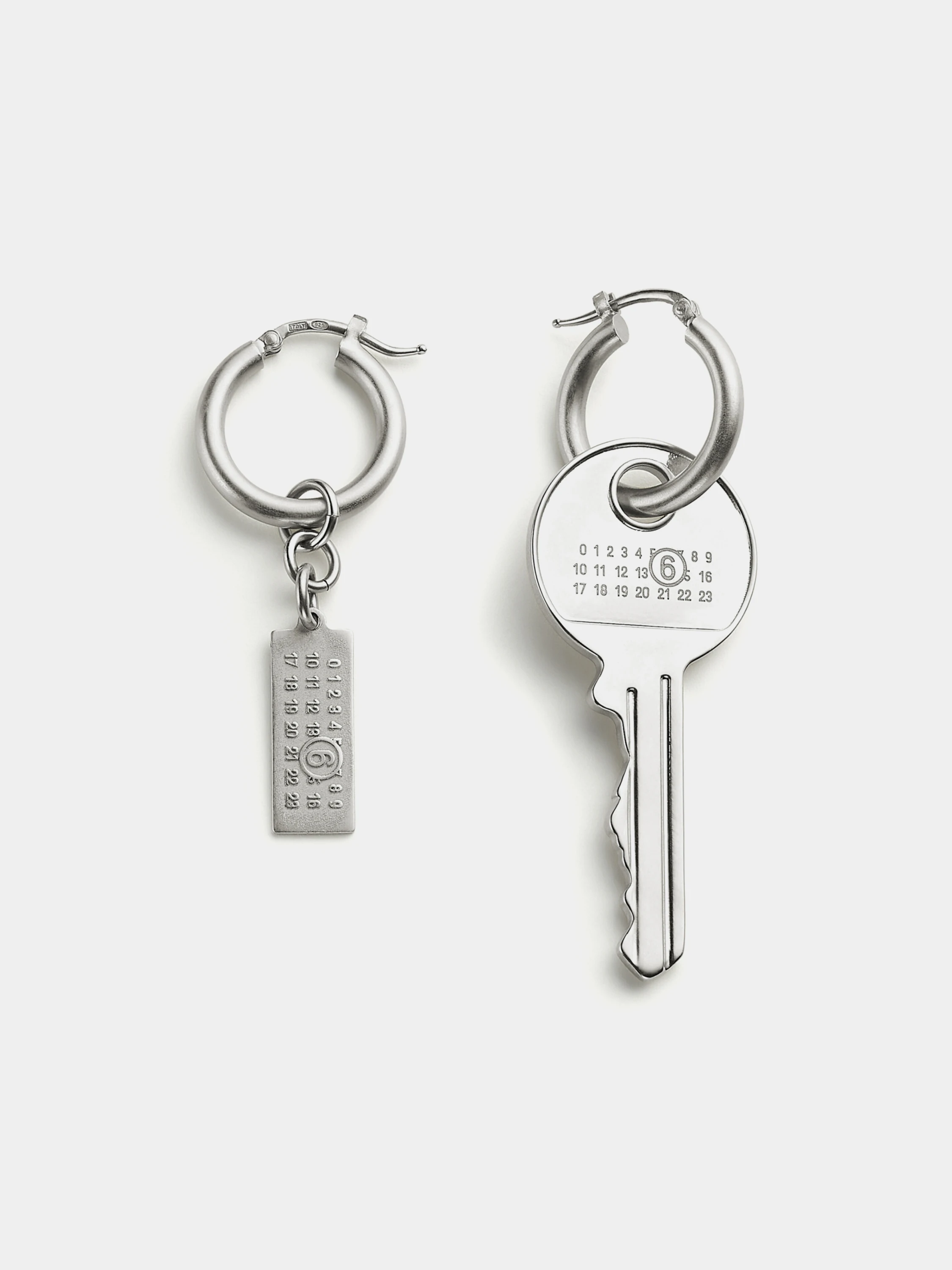 Серьги MM6 Maison Margiela Tag and Key Earrings