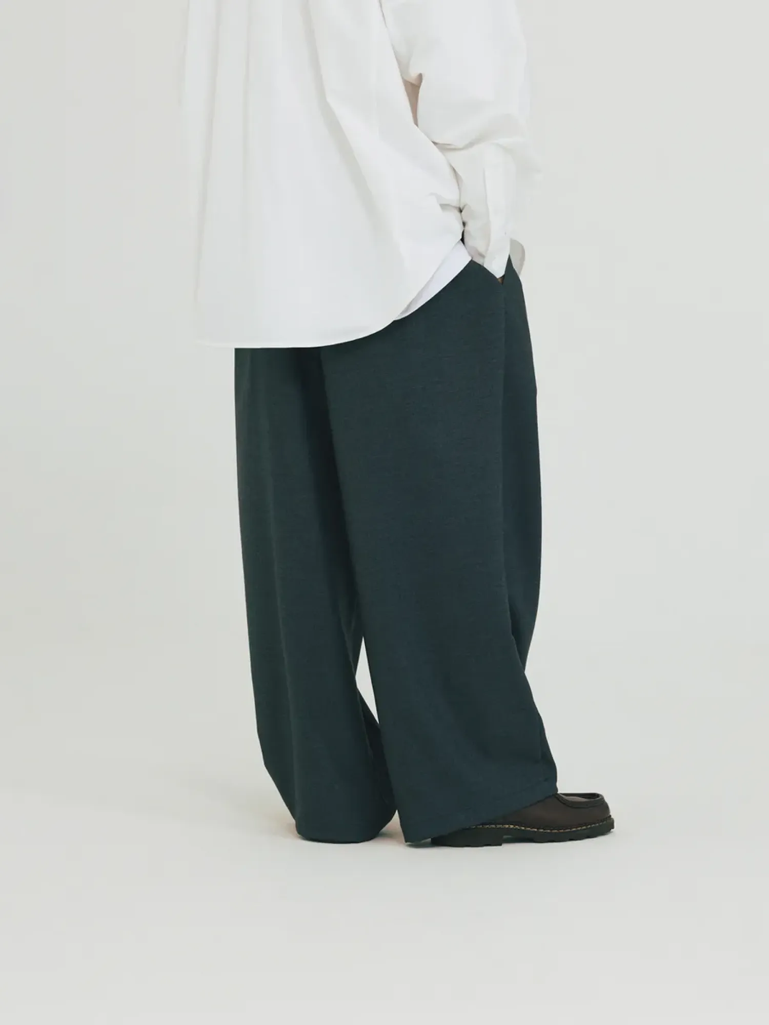 Брюки ANGLAN Valley Tuck Trousers Charcoal