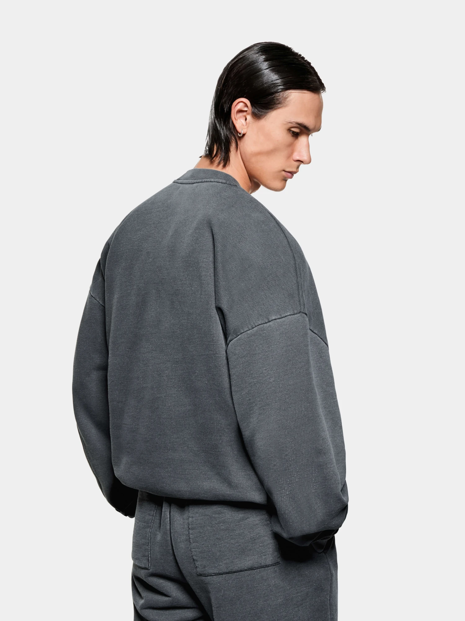 Свитшот MKI MIYUKI ZOKU Uniform Crewneck Pigment Black