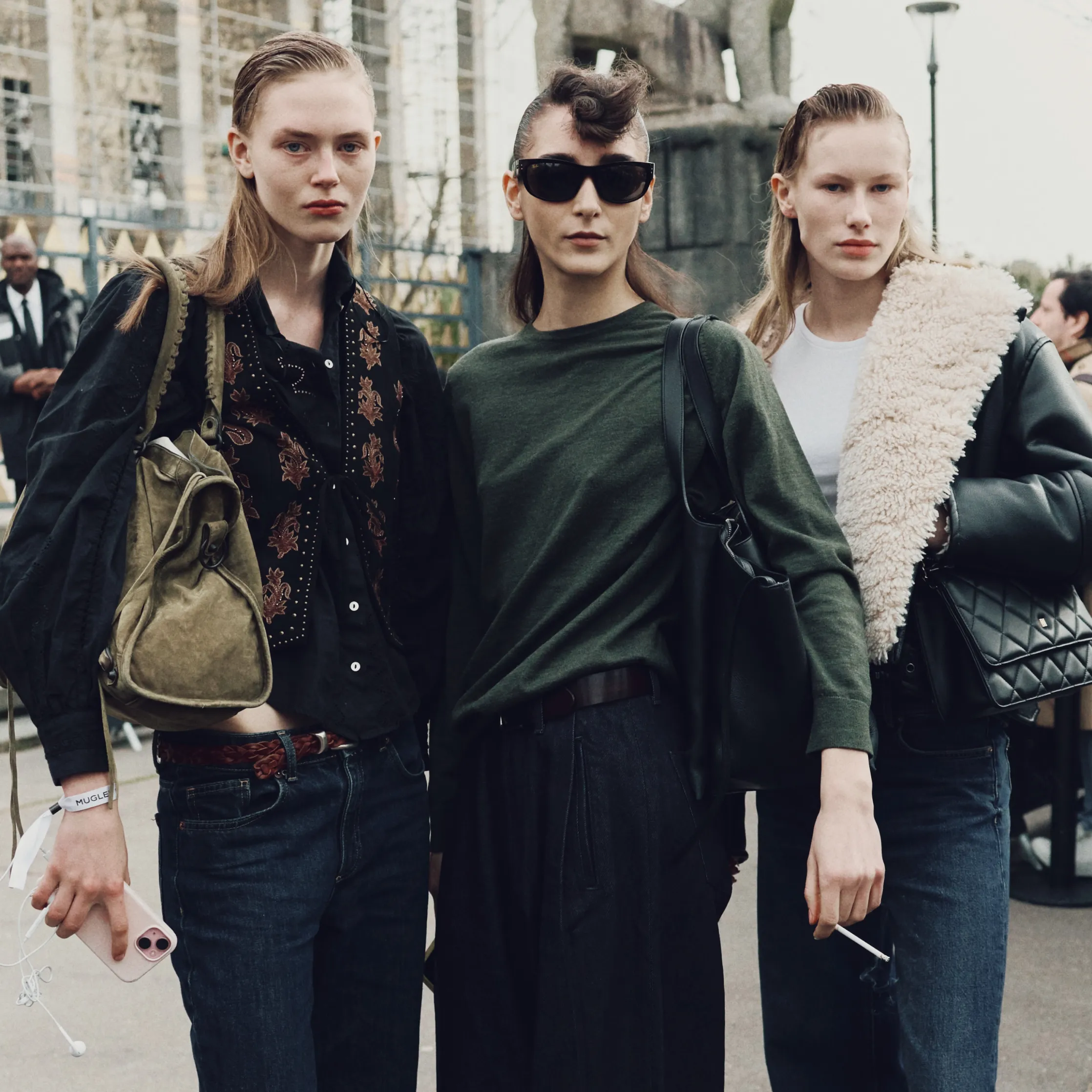 В ожидании Mugler FW’26: гости у Дворца Порт-Доре