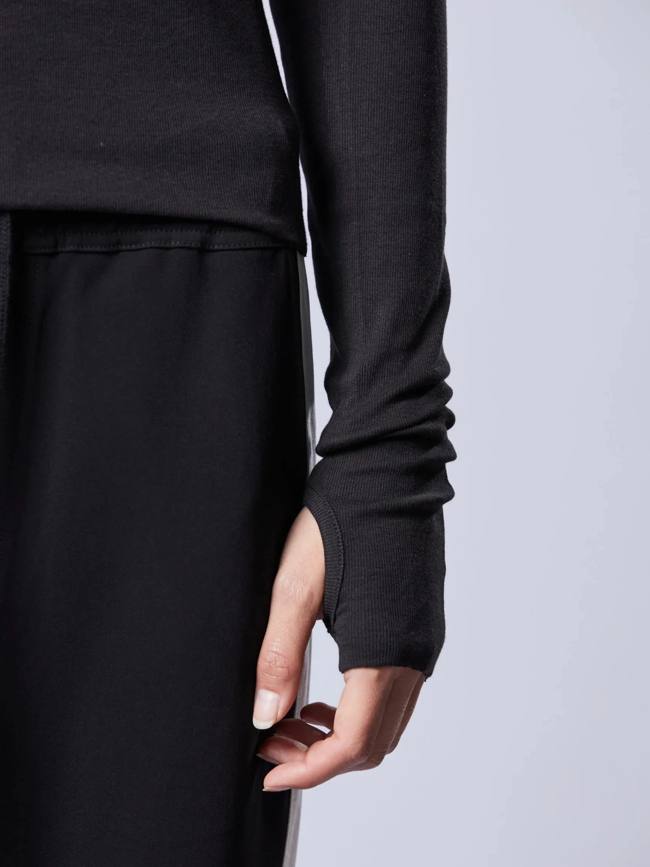 Женский лонгслив thom/krom W TS 518 Black