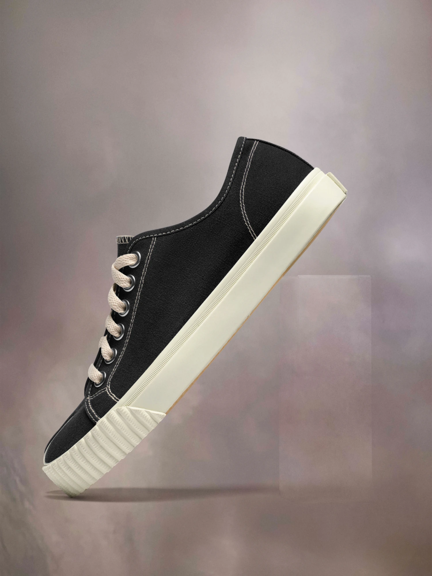 Кеды Maison Margiela Tabi Black/White